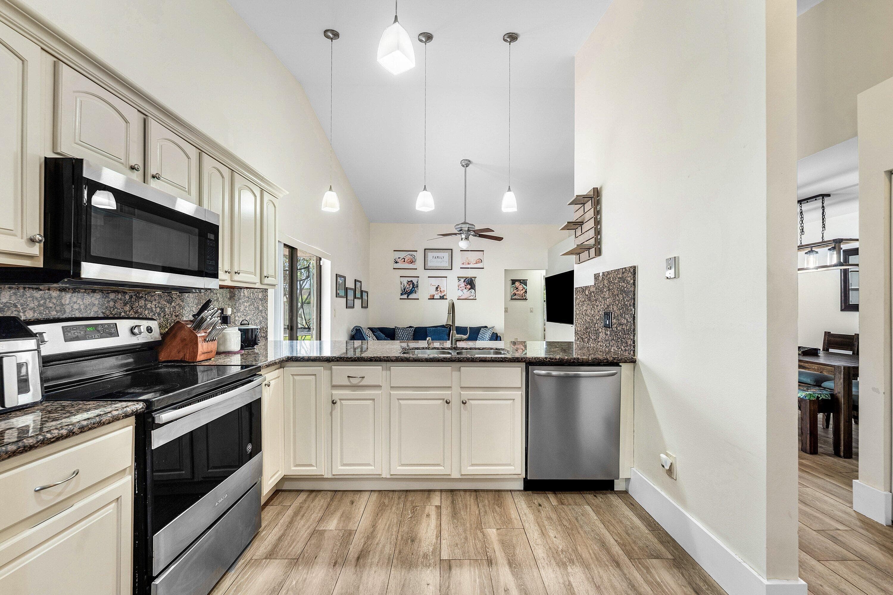 28 Paxford Lane, Boynton Beach, FL 33426 9