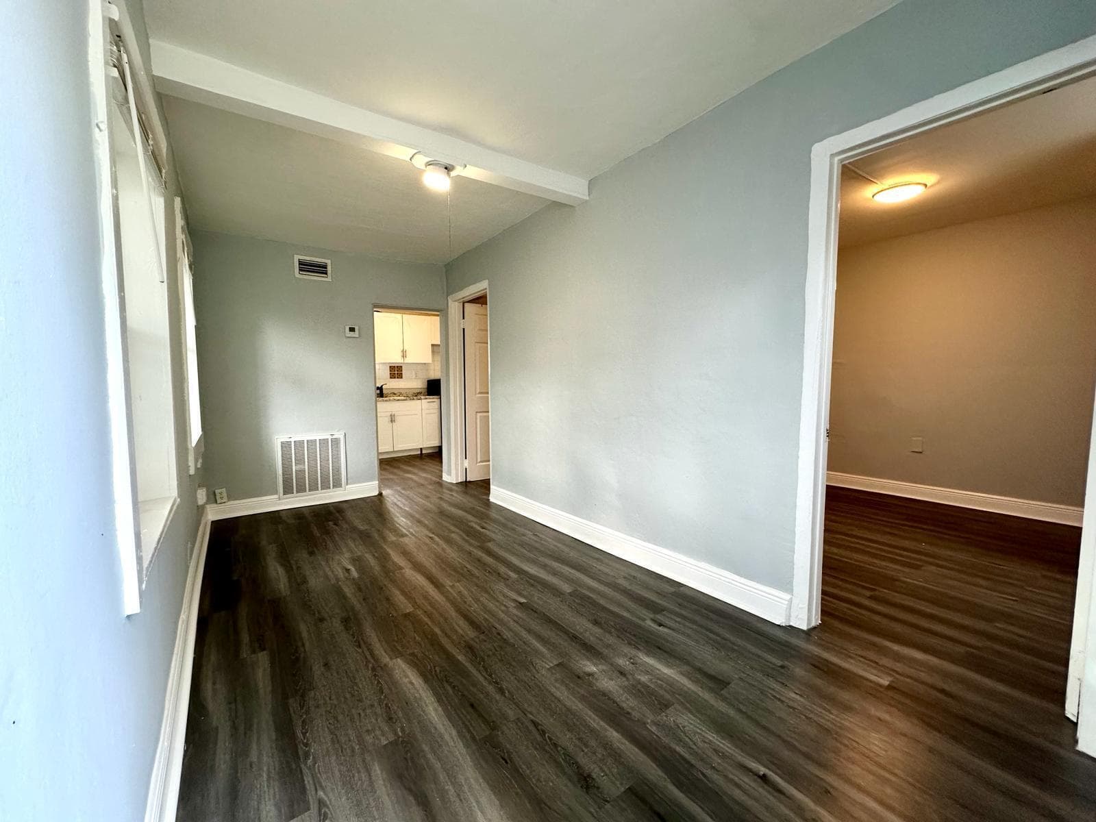 1000 W Lakewood Road 4, West Palm Beach, FL 33405 2