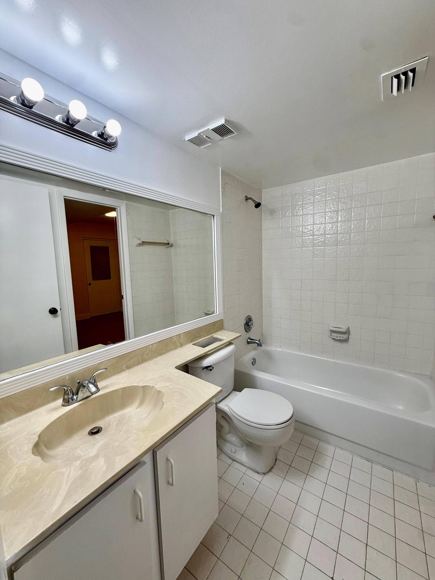 9777 Westview Drive 1113, Coral Springs, FL 33076 3