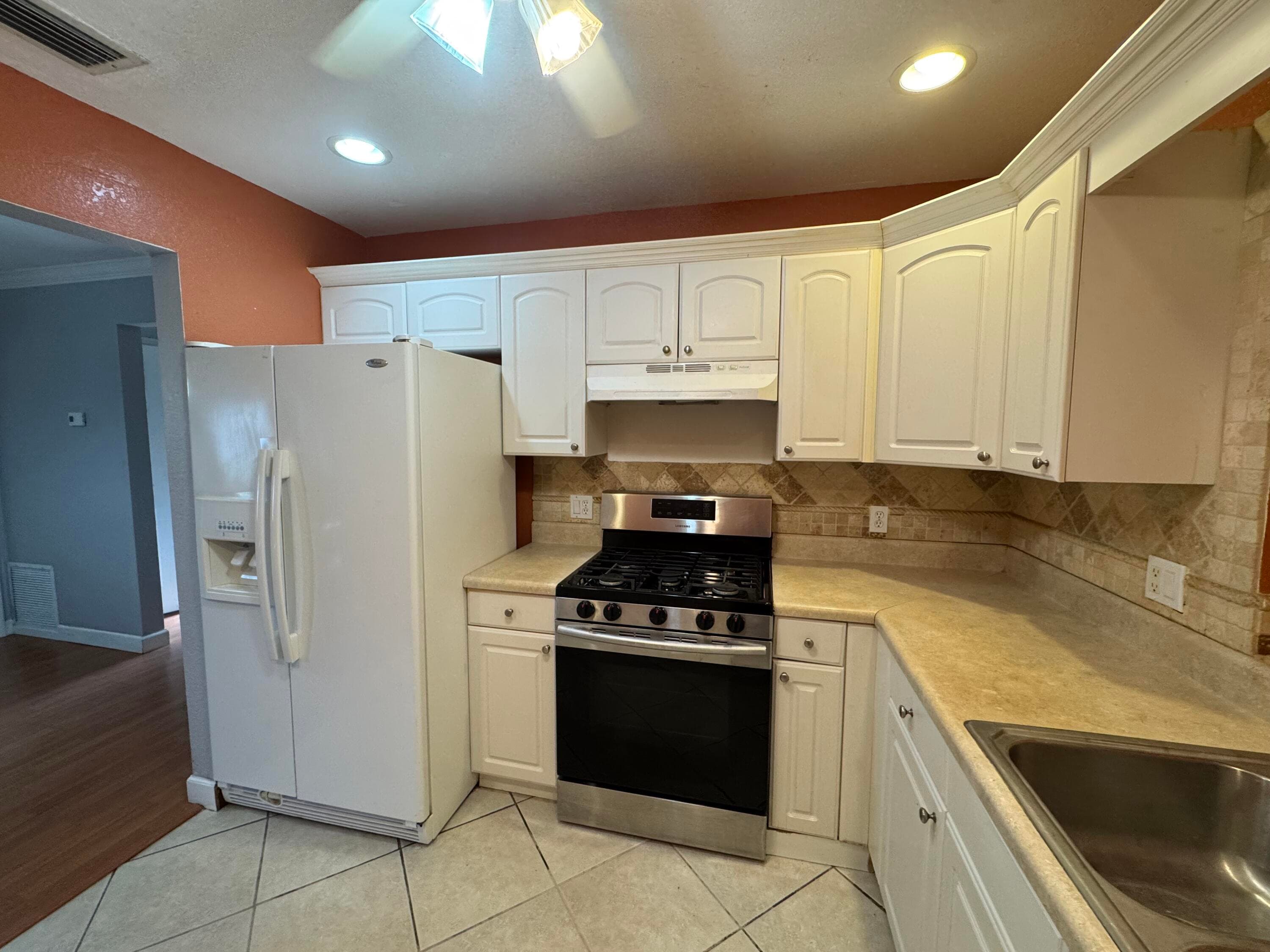 9531 NW 25TH Court, Sunrise, FL 33322 6