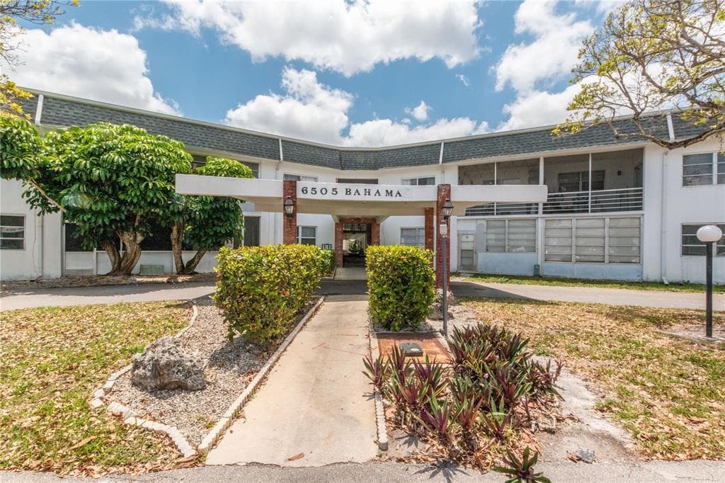 6505 Winfield Boulevard B-5, Margate, FL 33063 2