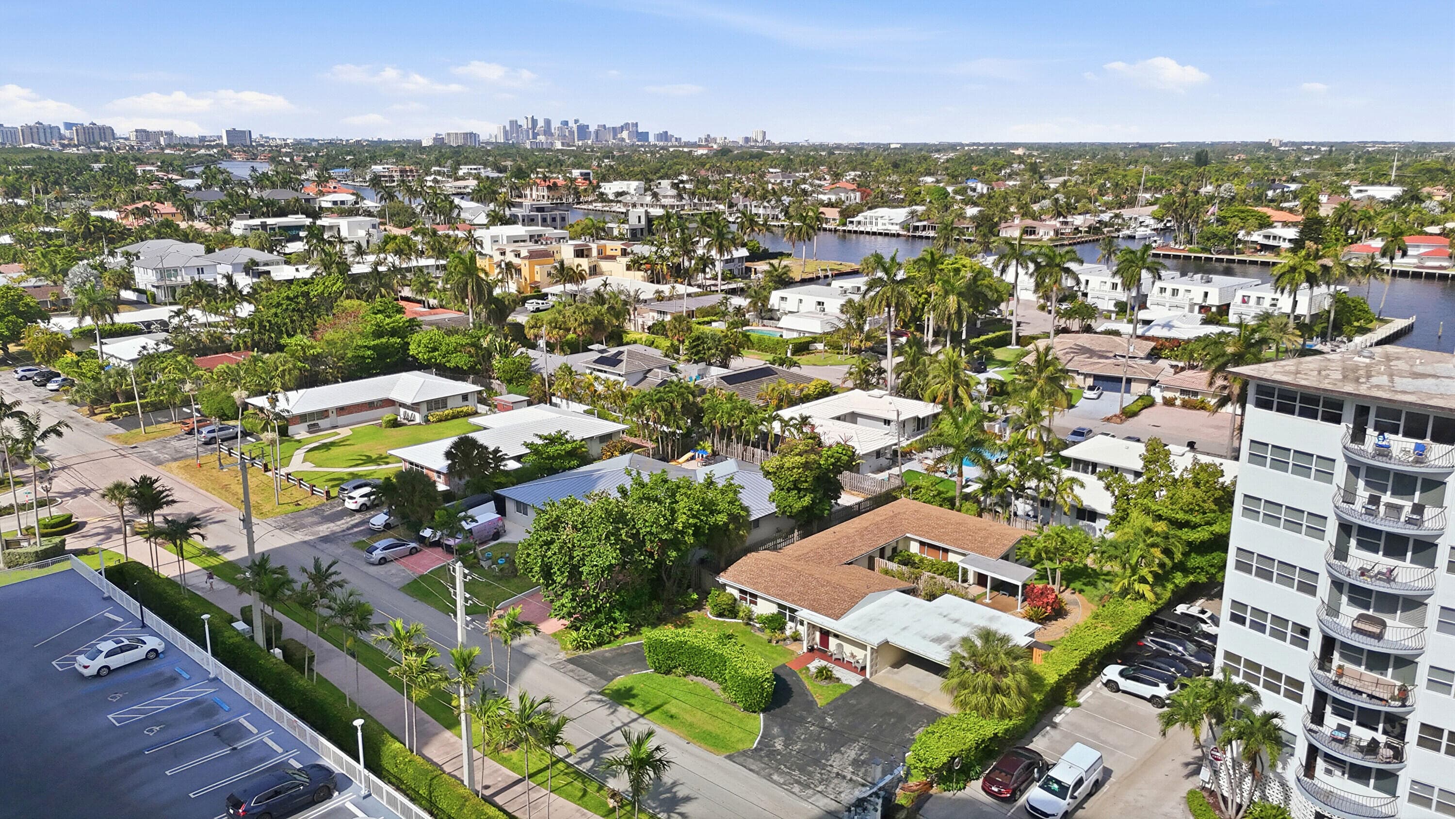 2713 NE 33RD Avenue 1-2, Fort Lauderdale, FL 33308 44