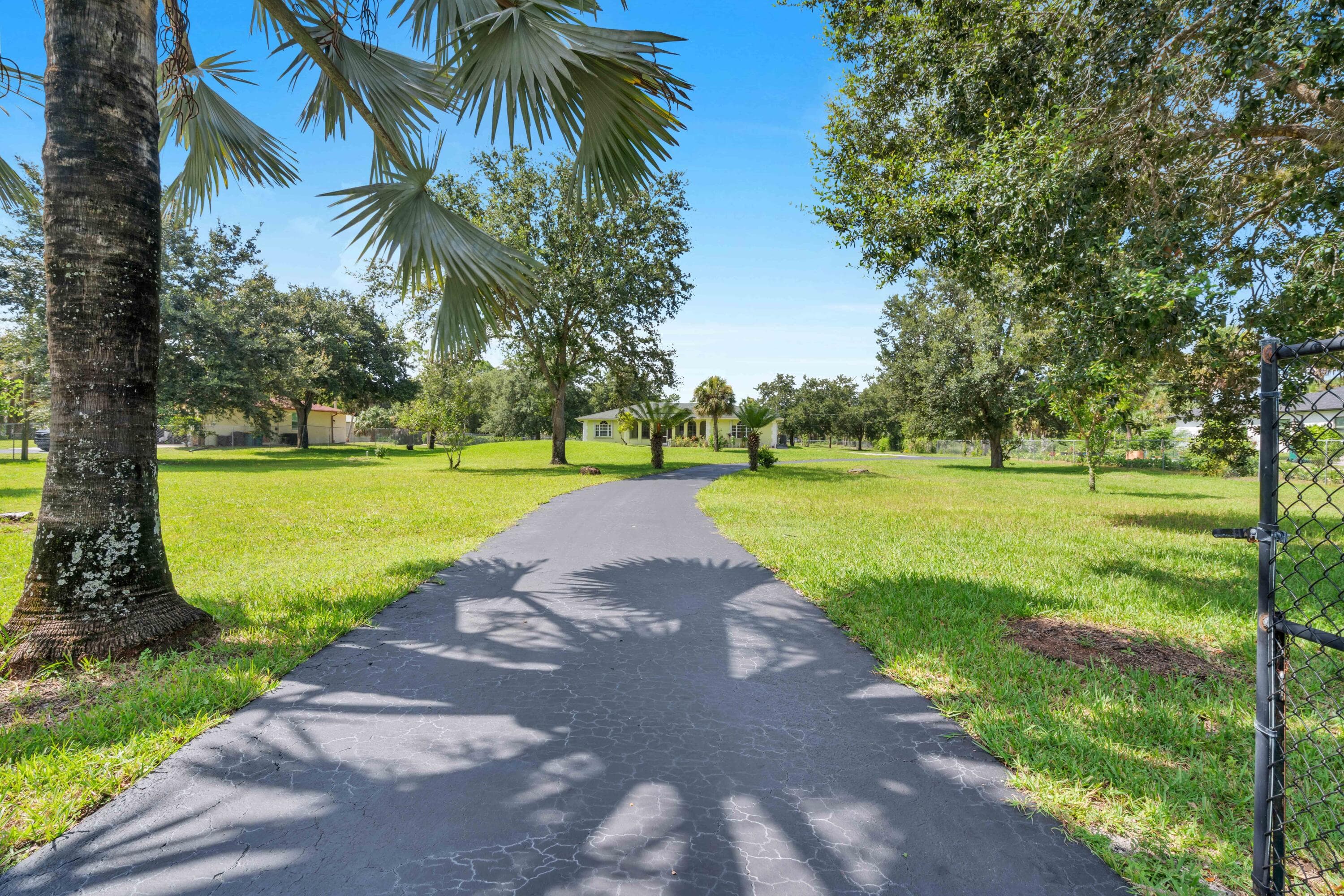 420 18TH Avenue NE, Naples, FL 34120 44