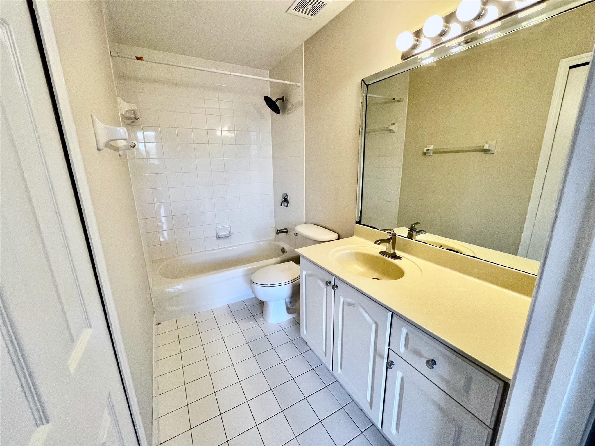 7085 NOVA Drive 311, Davie, FL 33317 9