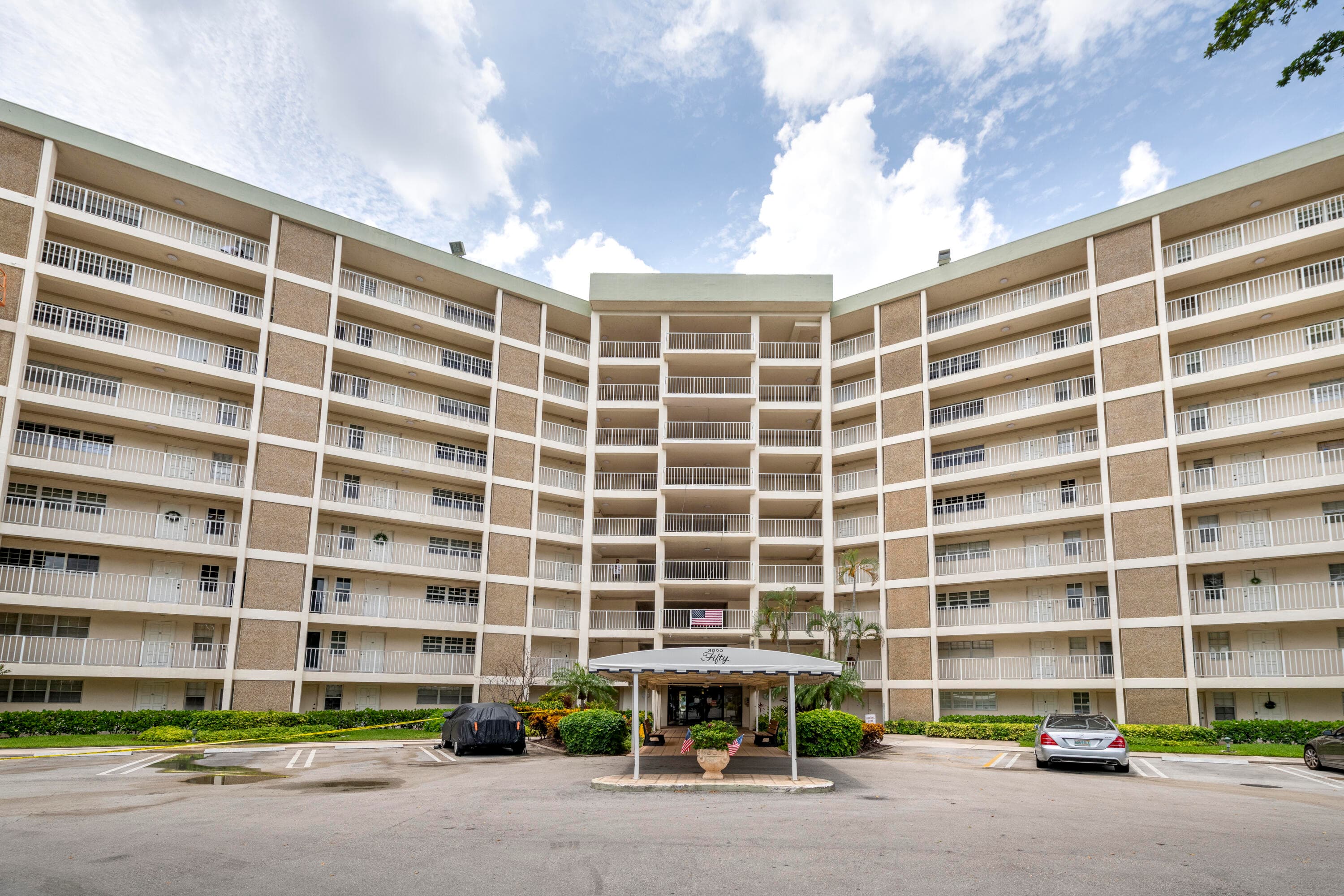 3090 N Course Drive 508, Pompano Beach, FL 33069