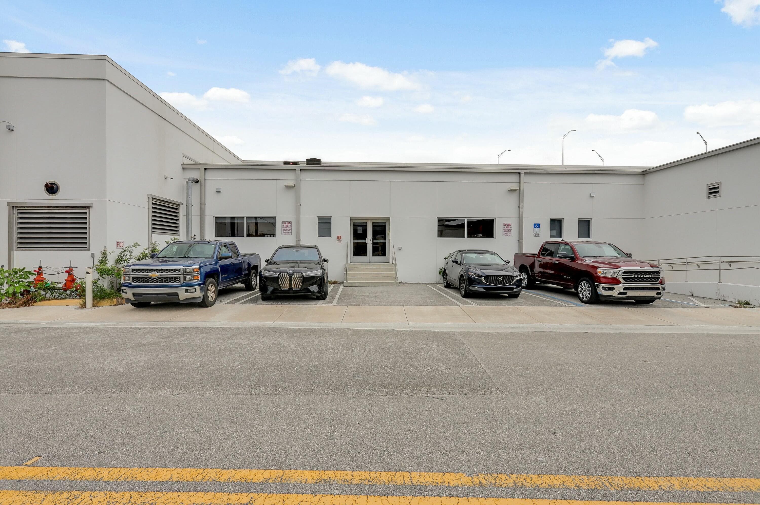 2725 Hillsboro Road, West Palm Beach, FL 2