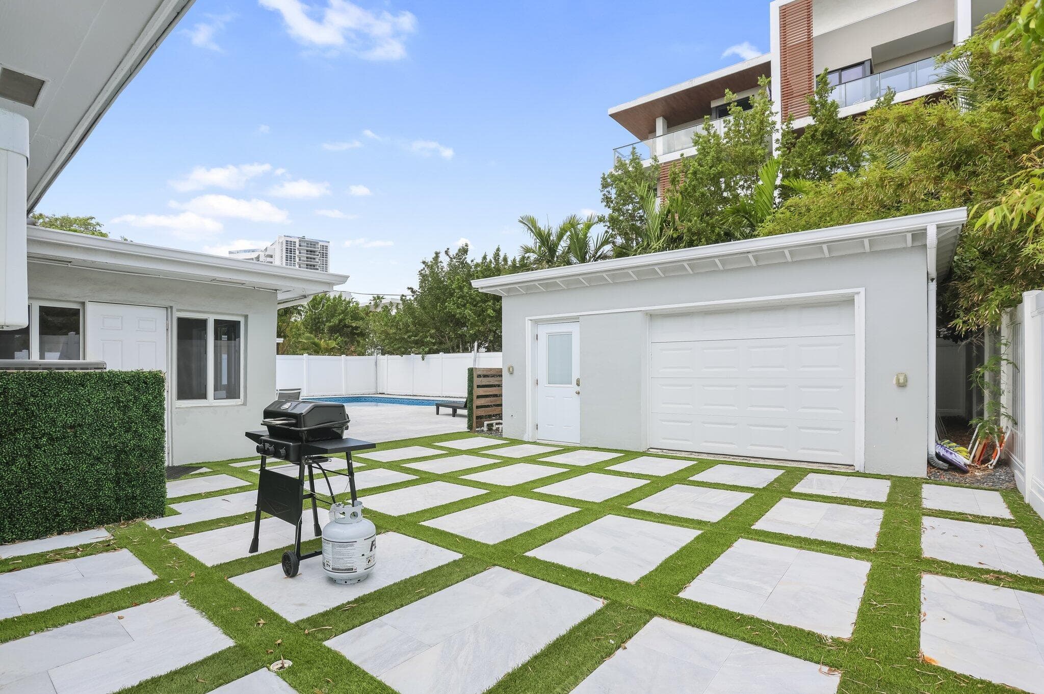 3025 CENTER Avenue, Fort Lauderdale, FL 33308 19