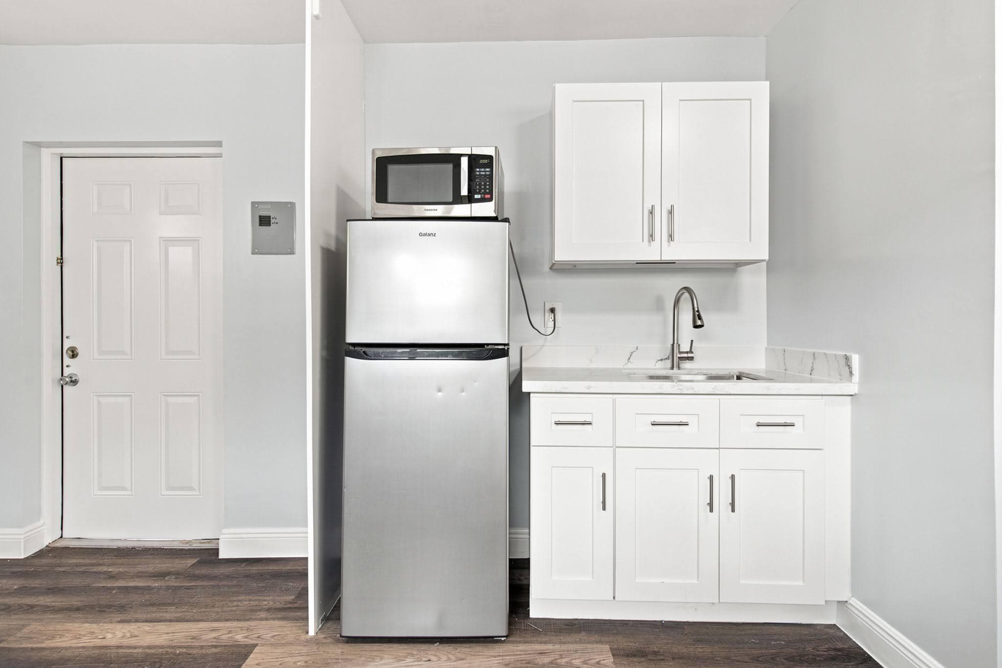 1964 NE 172nd Street Efficiency, North Miami Beach, FL 33162 9