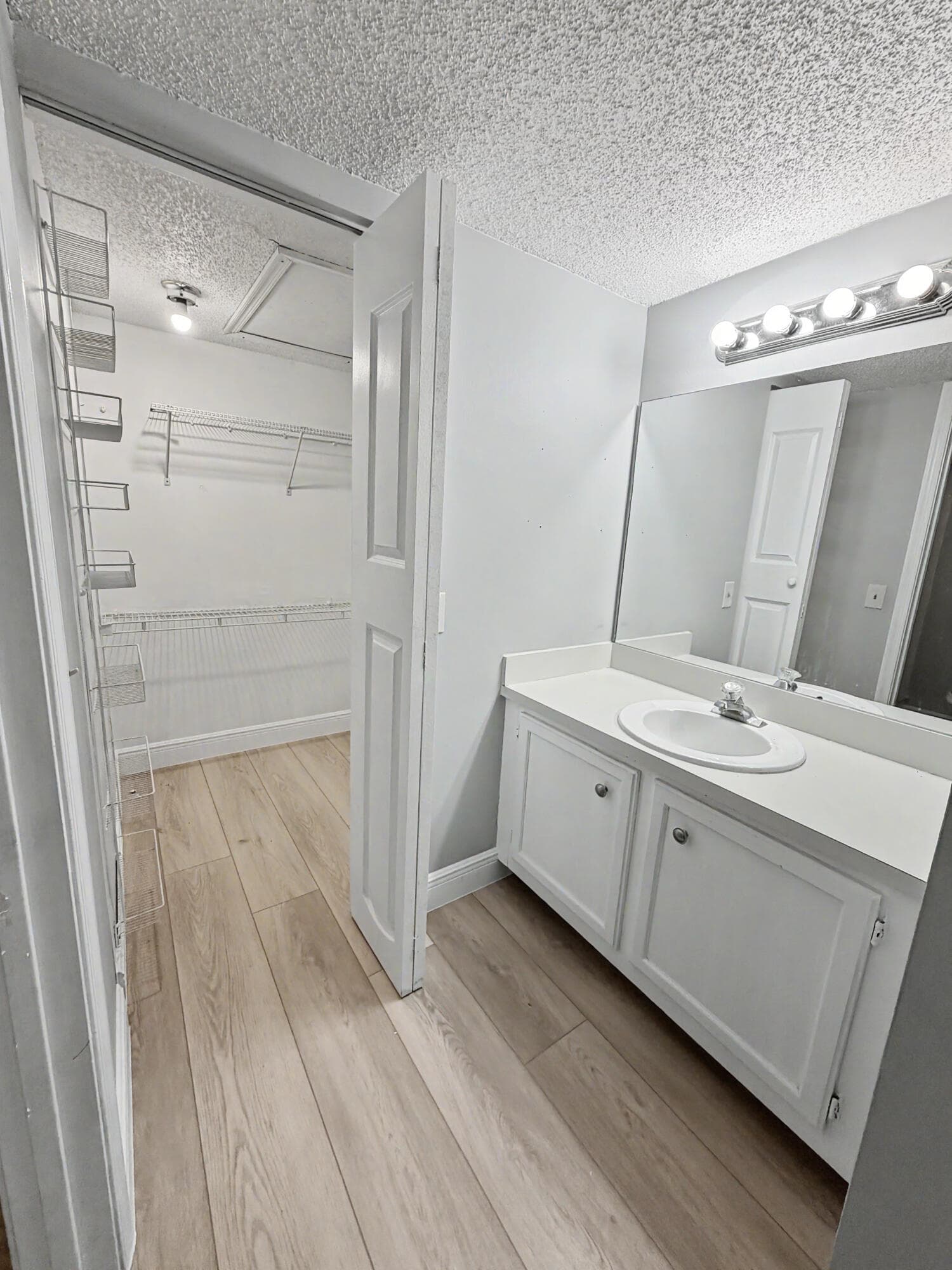 330 Palmwood Place 210, Boca Raton, FL 33431 12