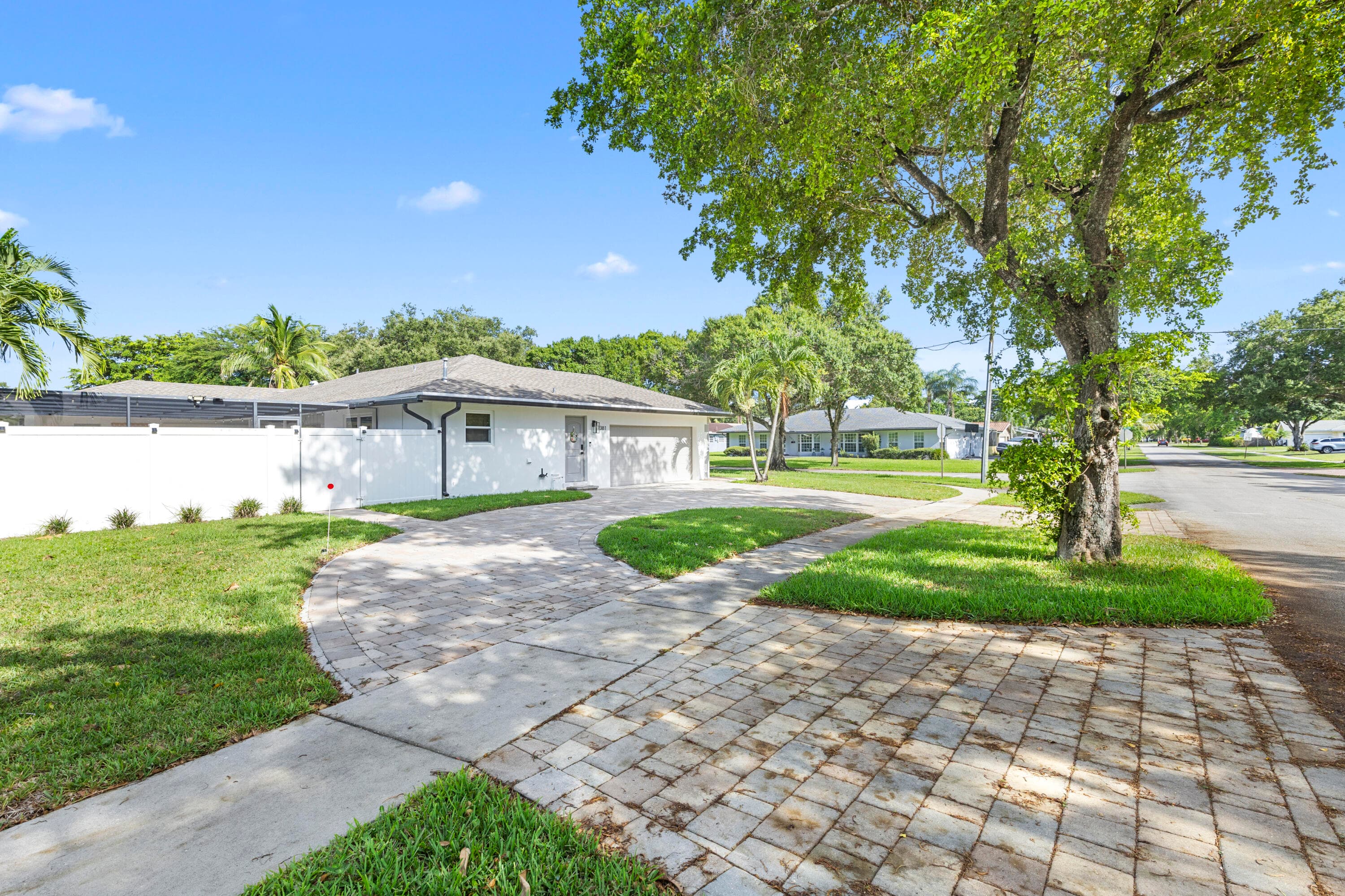 7381 NW 9TH Street, Plantation, FL 33317 5