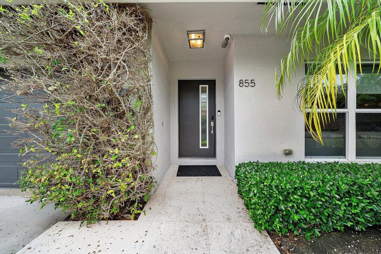 855 BERKELEY Street, Boca Raton, FL 33487 4