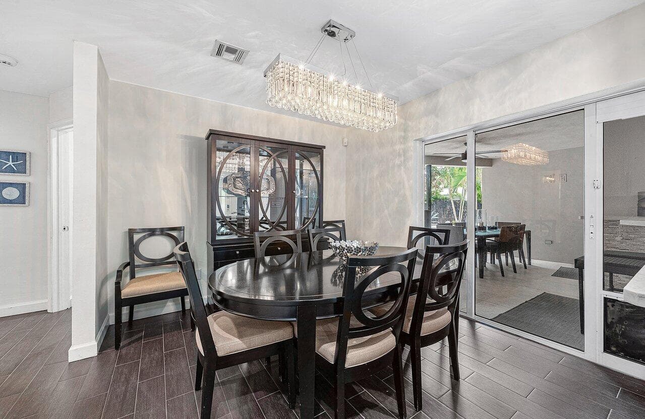 855 BERKELEY Street, Boca Raton, FL 33487 14