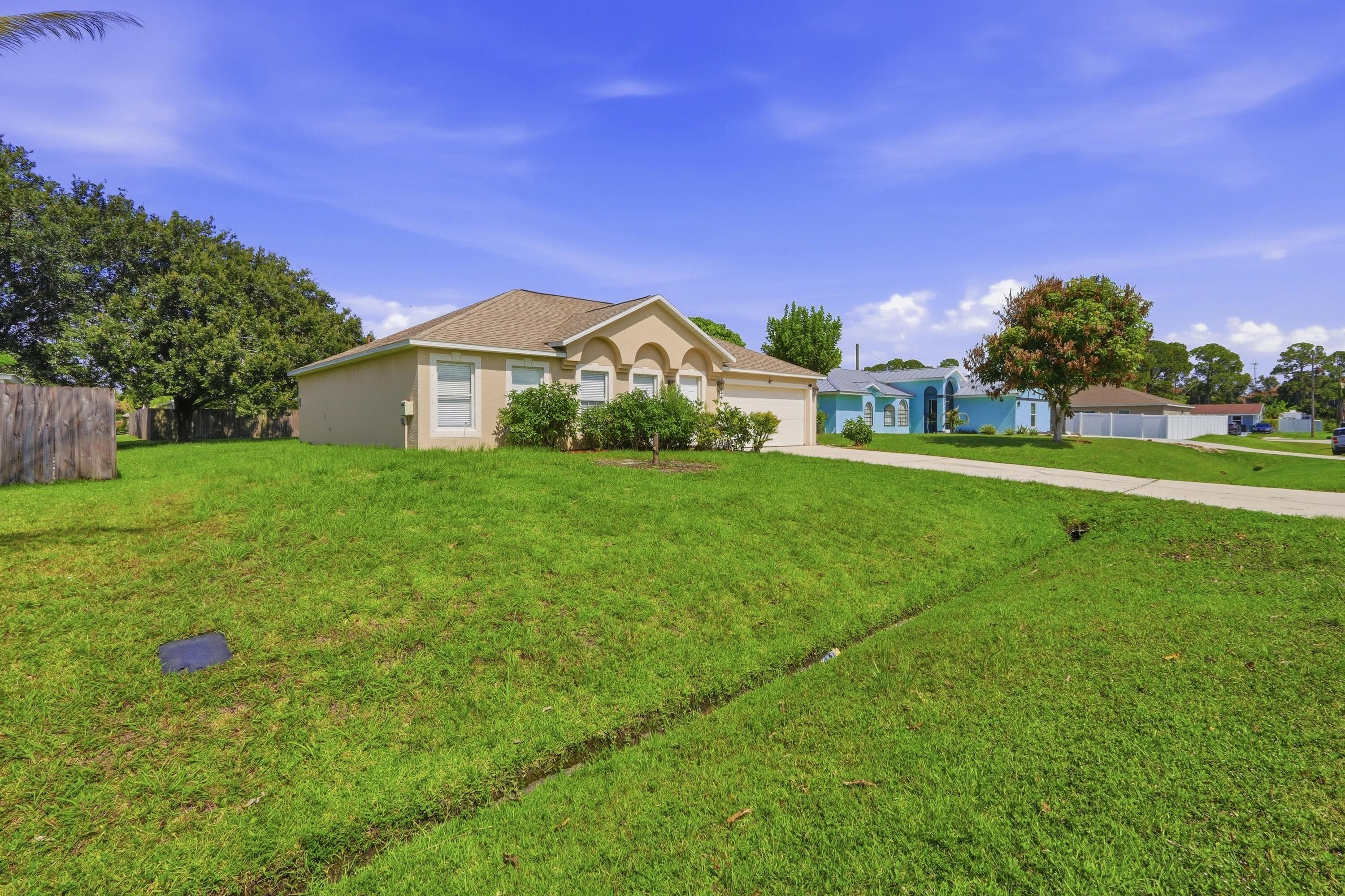 3124 SW ARMUCHER Street, Port St. Lucie, FL 34953 4