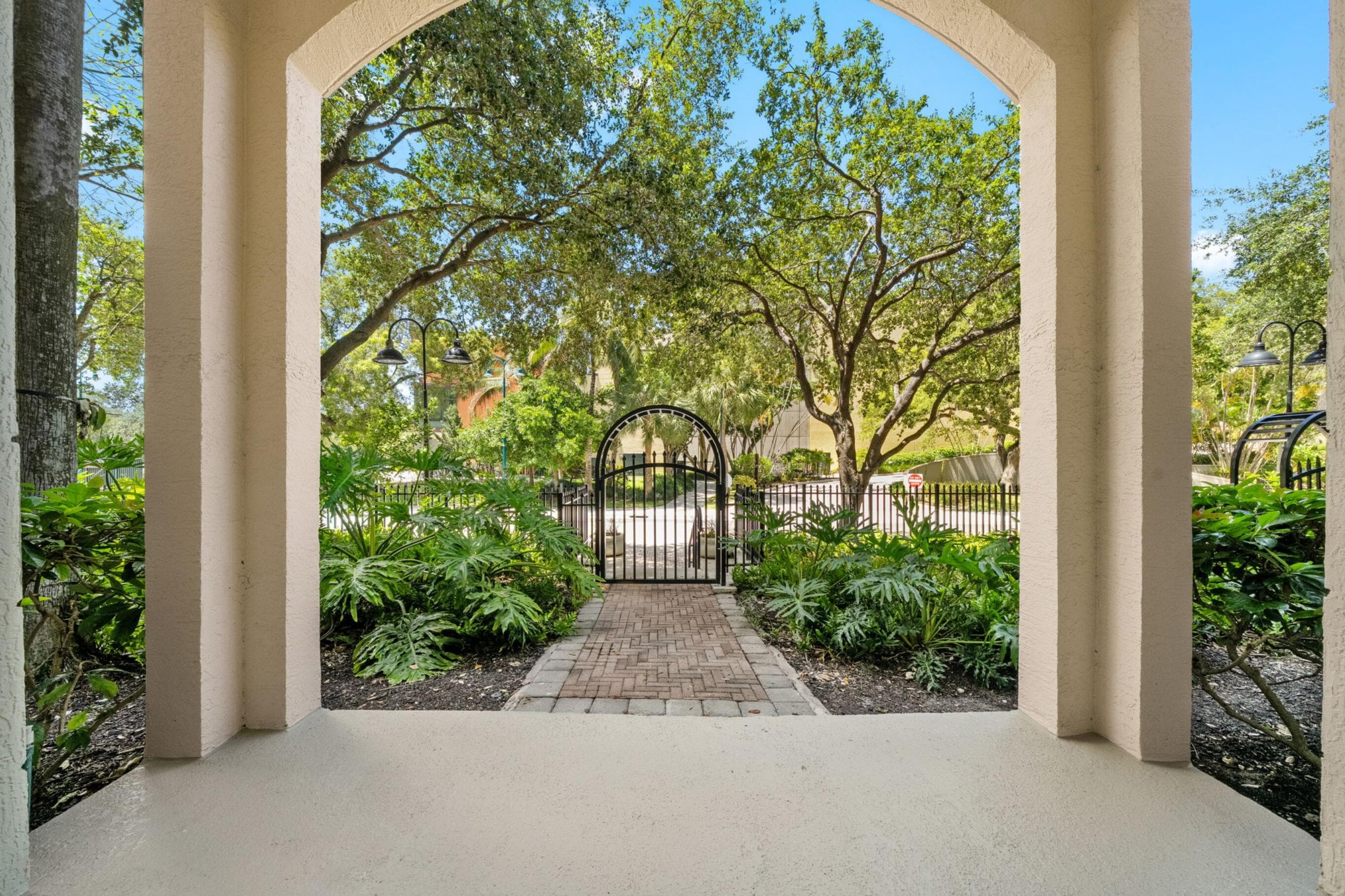 610 W Las Olas Boulevard 115N, Fort Lauderdale, FL 33312 2