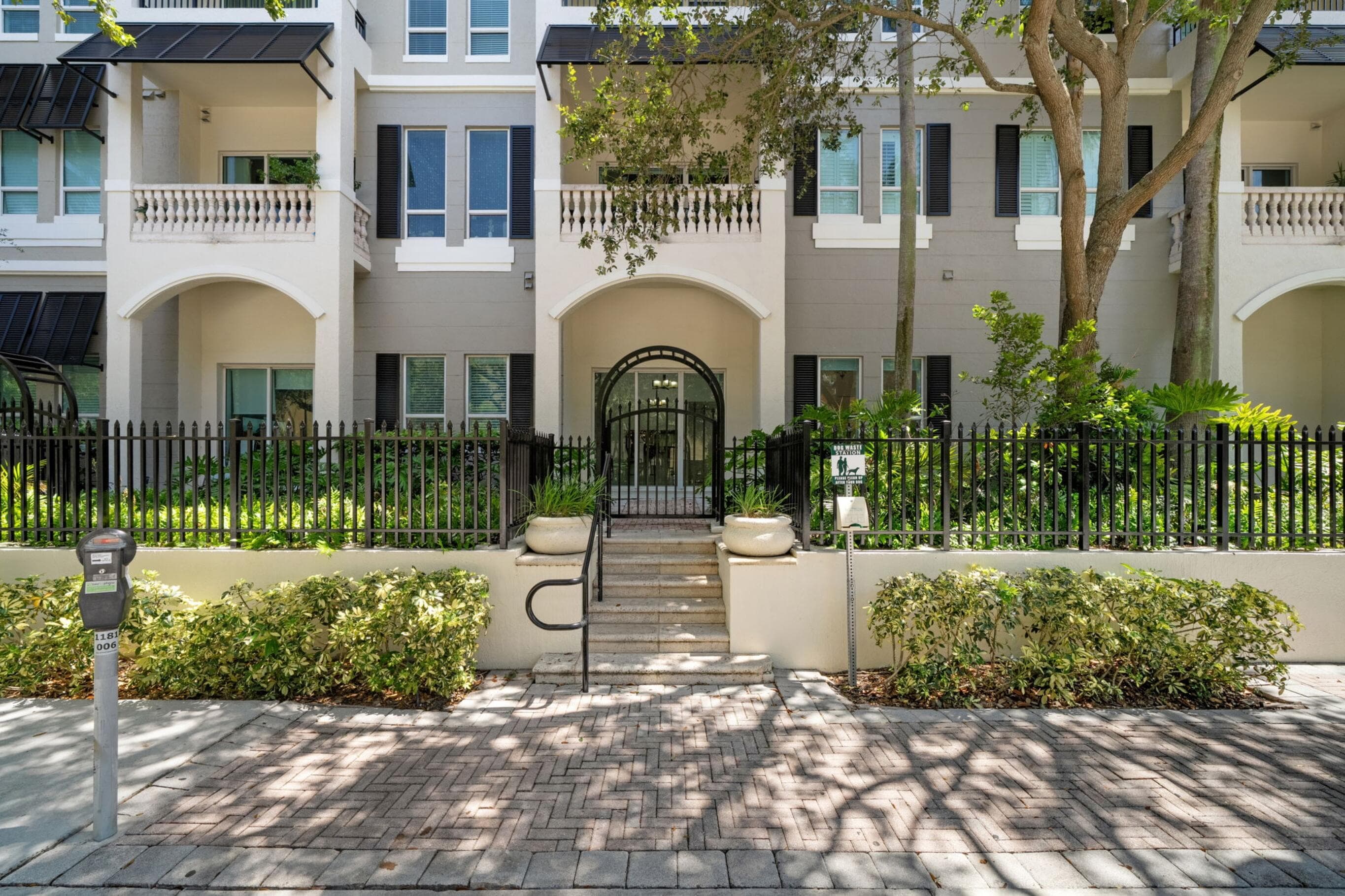 610 W Las Olas Boulevard 115N, Fort Lauderdale, FL 33312 3