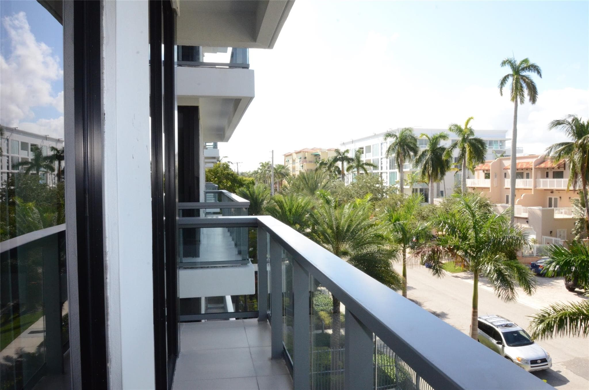 80 HENDRICKS Isle 302, Fort Lauderdale, FL 33301 26