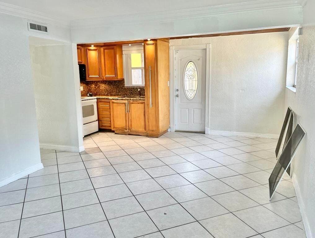112 Newton Road, West Park, FL 33023 4