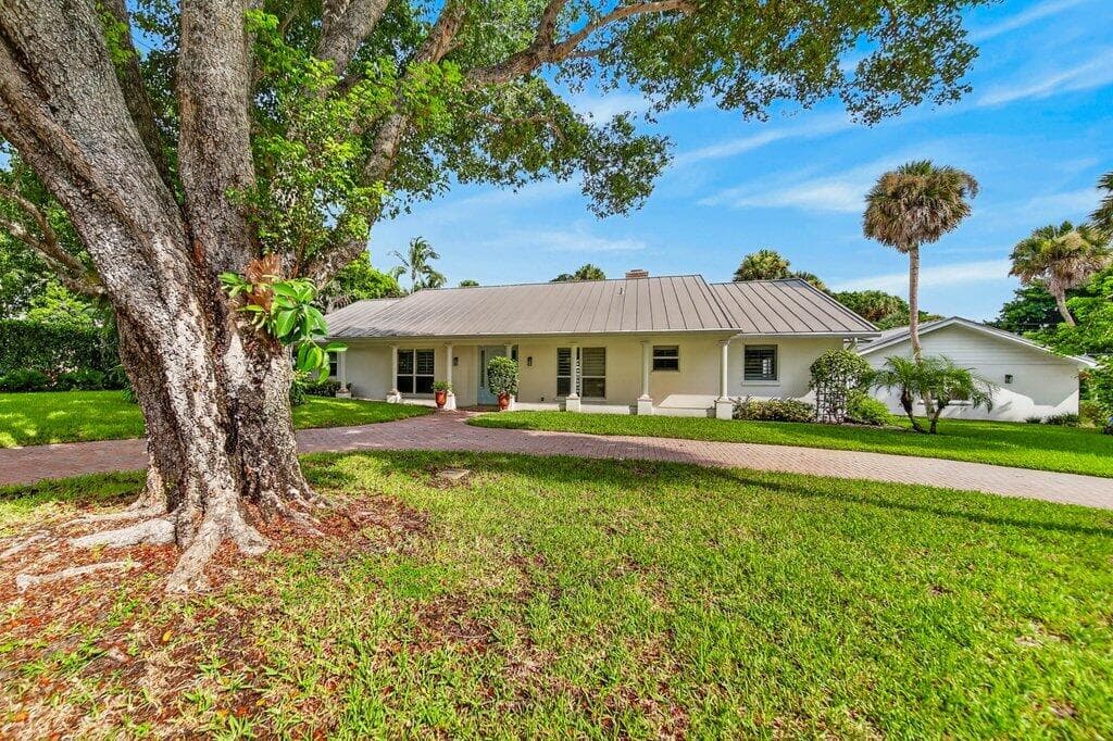 15 W HIGH POINT Road, Sewalls Point, FL 34996 51