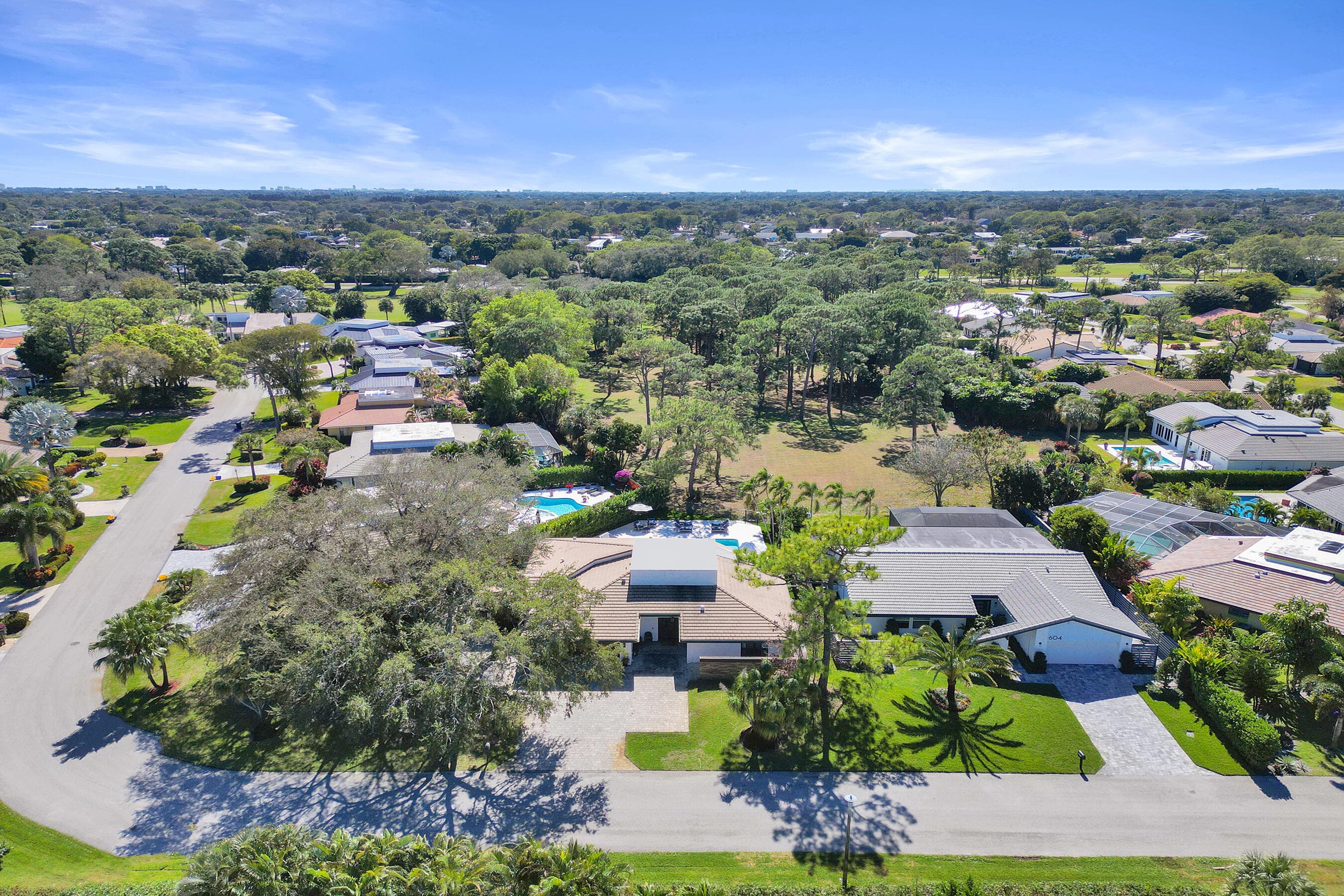 614 Lakewoode Circle W, Delray Beach, FL 33445 41