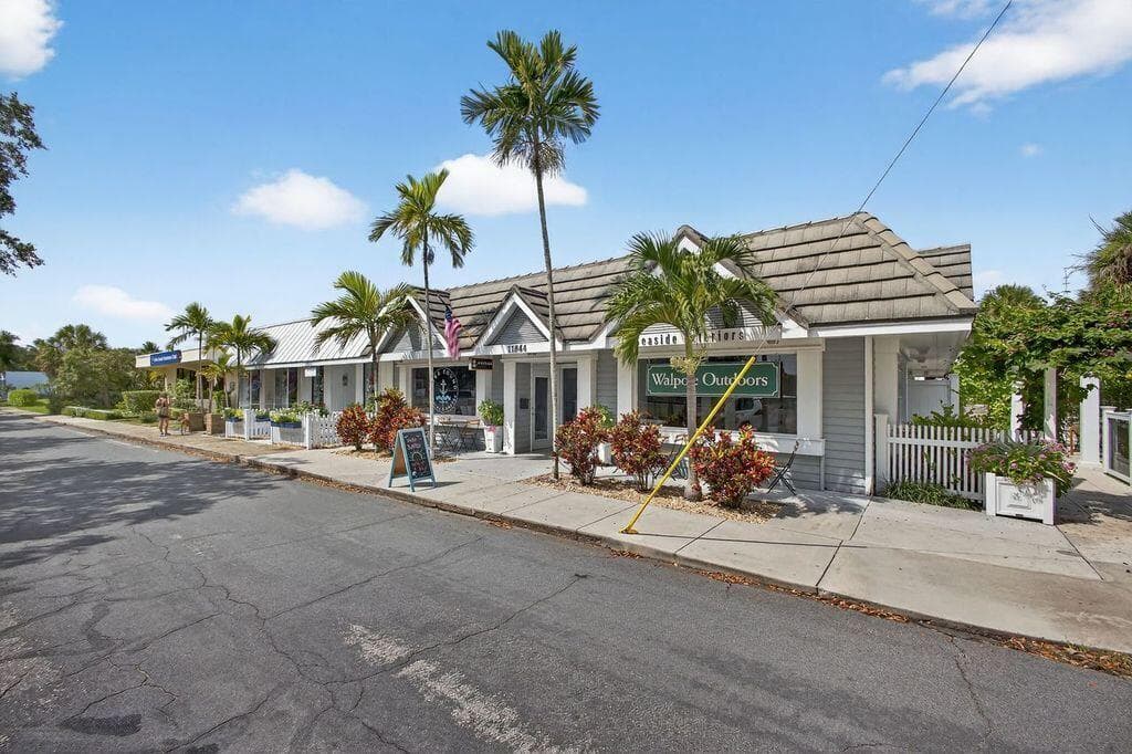 8797 SE SHARON Street, Hobe Sound, FL 33455 67