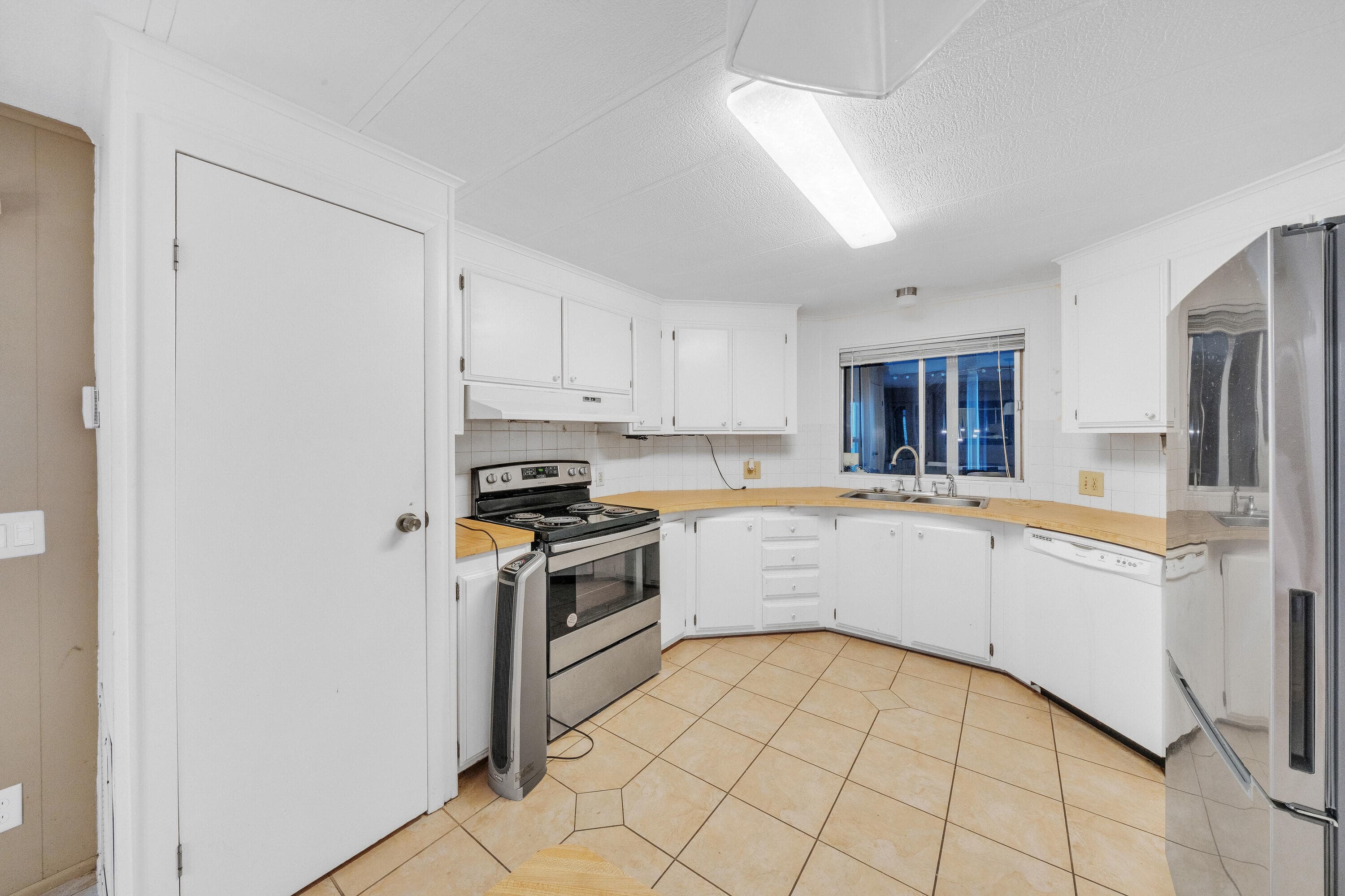 6705 NW 29th Court, Margate, FL 33063 35