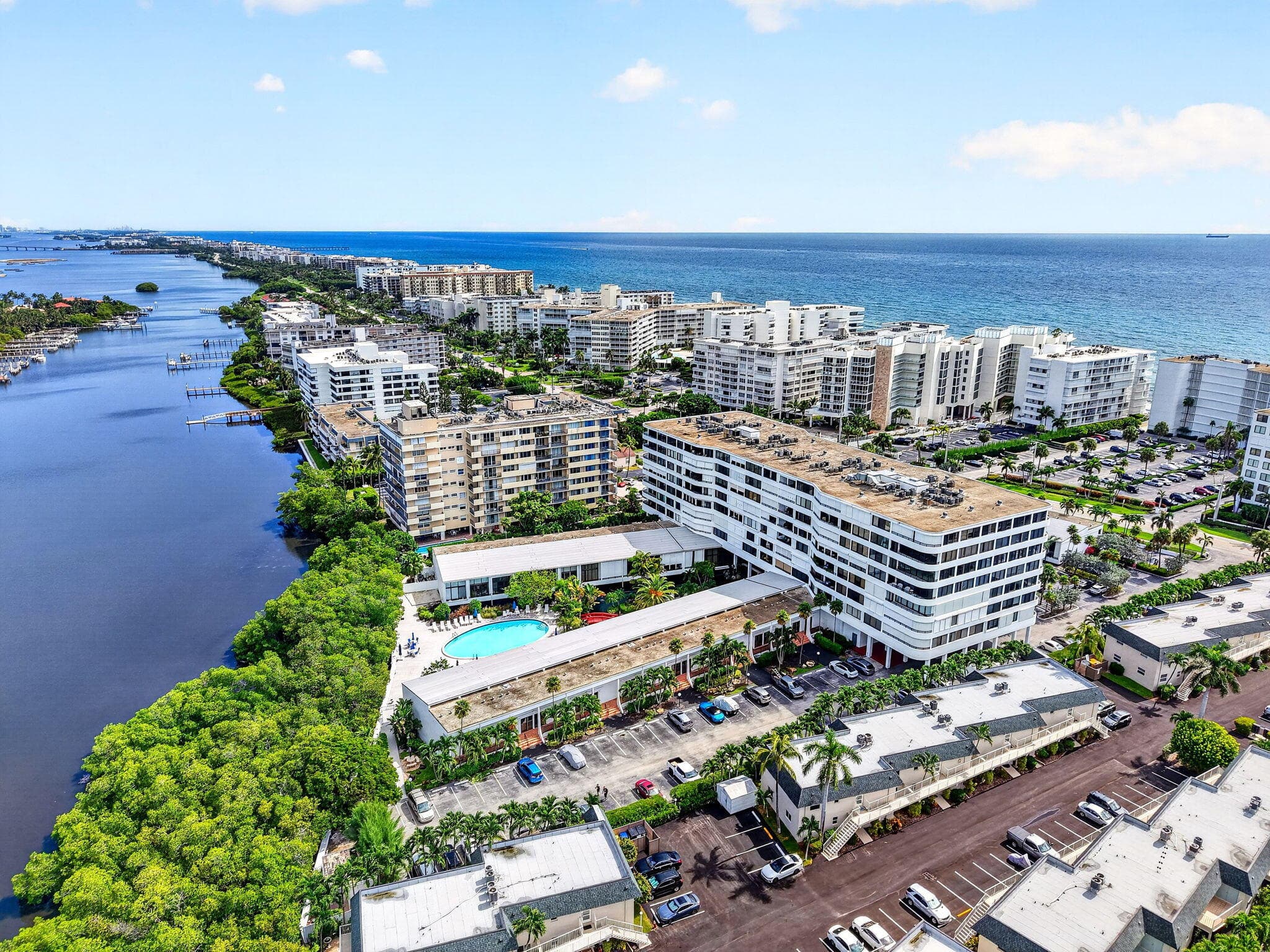 3589 S Ocean Boulevard 908, South Palm Beach, FL 33480 40