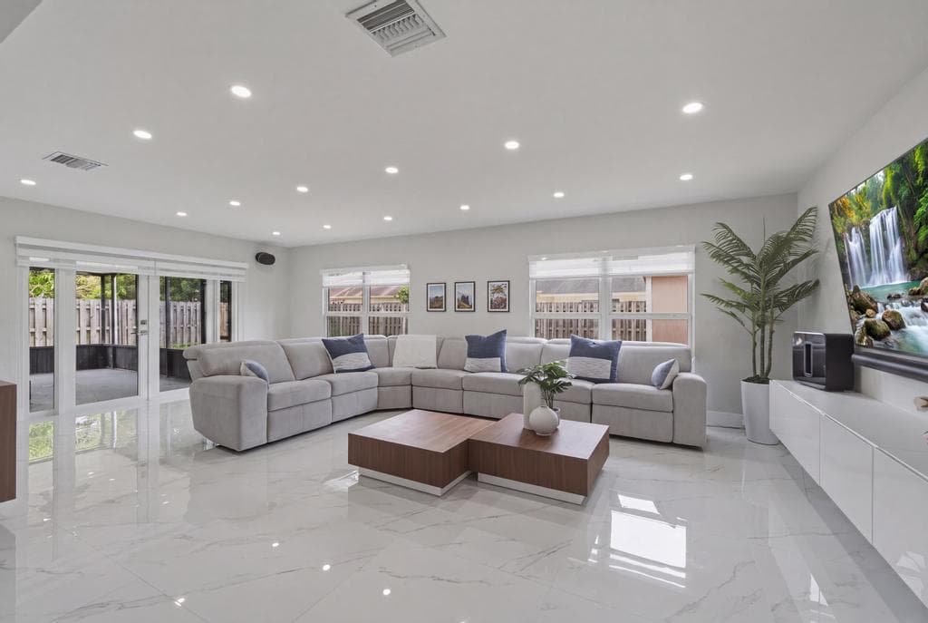 11120 NW 27TH Place, Sunrise, FL 33322 6