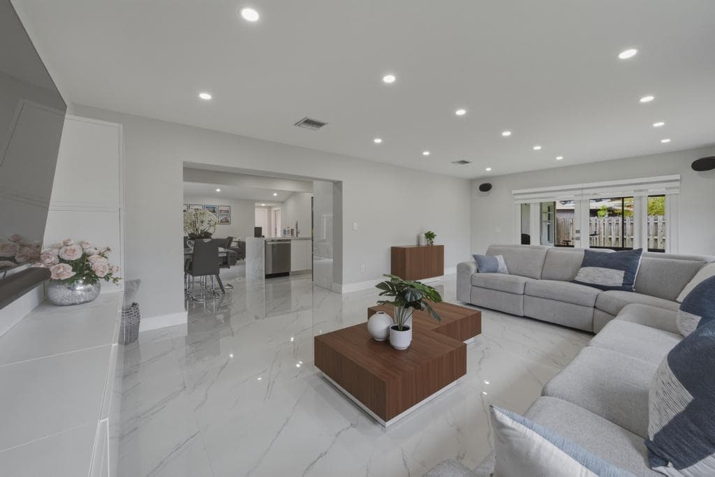 11120 NW 27TH Place, Sunrise, FL 33322 7