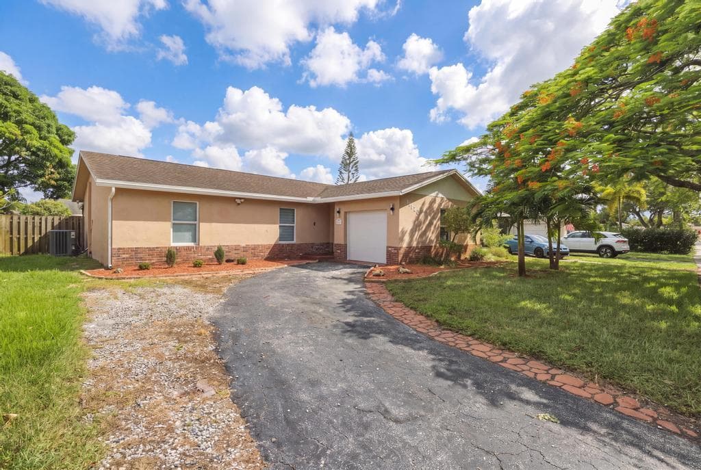 11120 NW 27TH Place, Sunrise, FL 33322 18