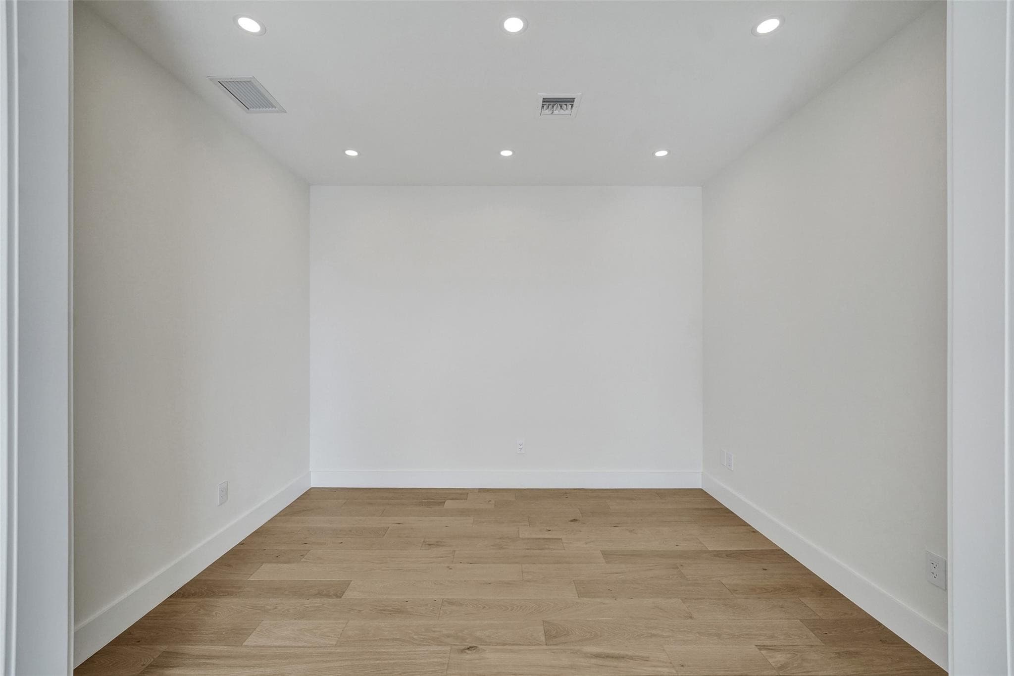 1525 NE 15TH Avenue, Fort Lauderdale, FL 33304 35
