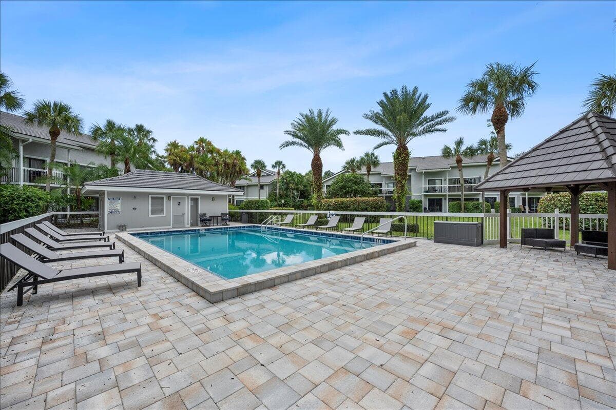 11863 Wimbledon Circle 540, Wellington, FL 33414 40