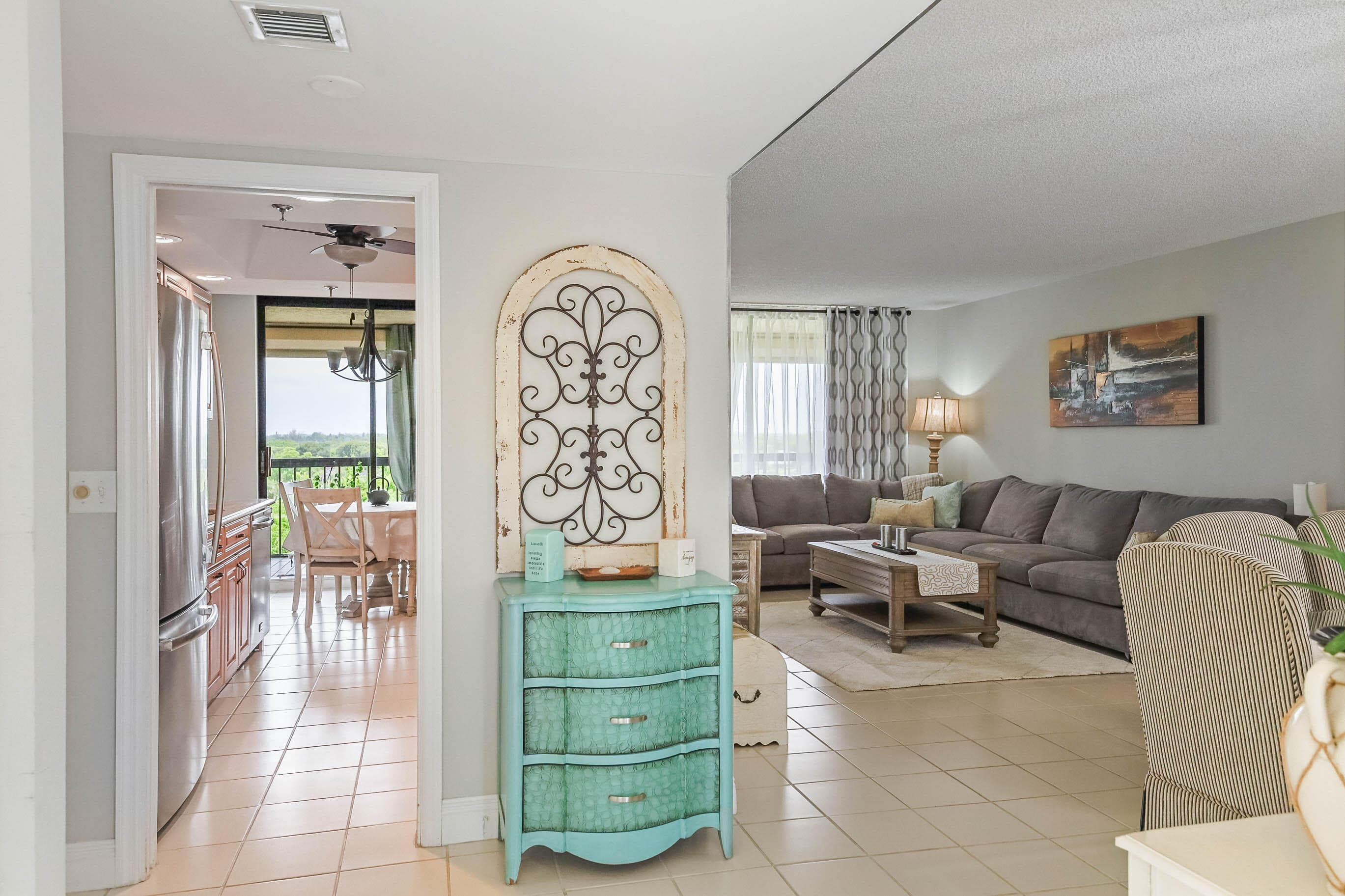 5279 S FOUNTAINS Drive S 703, Lake Worth, FL 33467 5