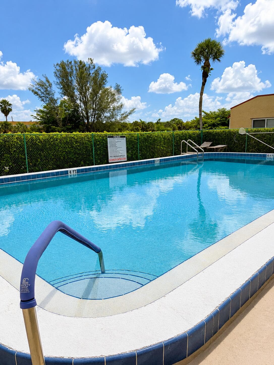 157 LAKE ANNE Drive, West Palm Beach, FL 33411 15