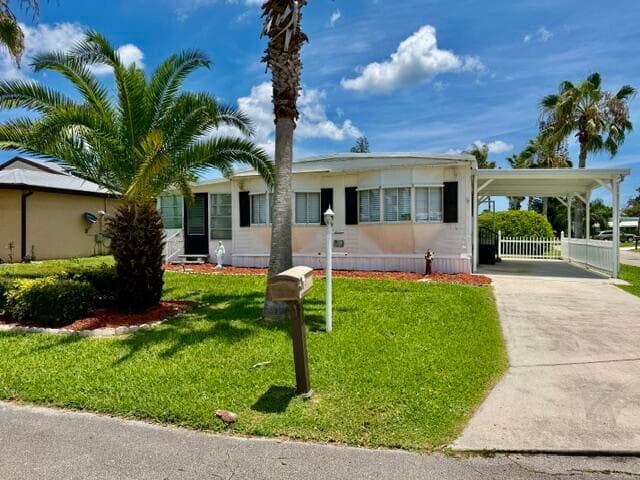 16 Grande Vista Way, Port St. Lucie, FL 34952 2