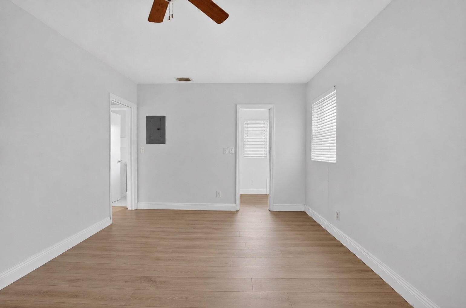 426 NE 7th Avenue 2B, Delray Beach, FL 33483 28