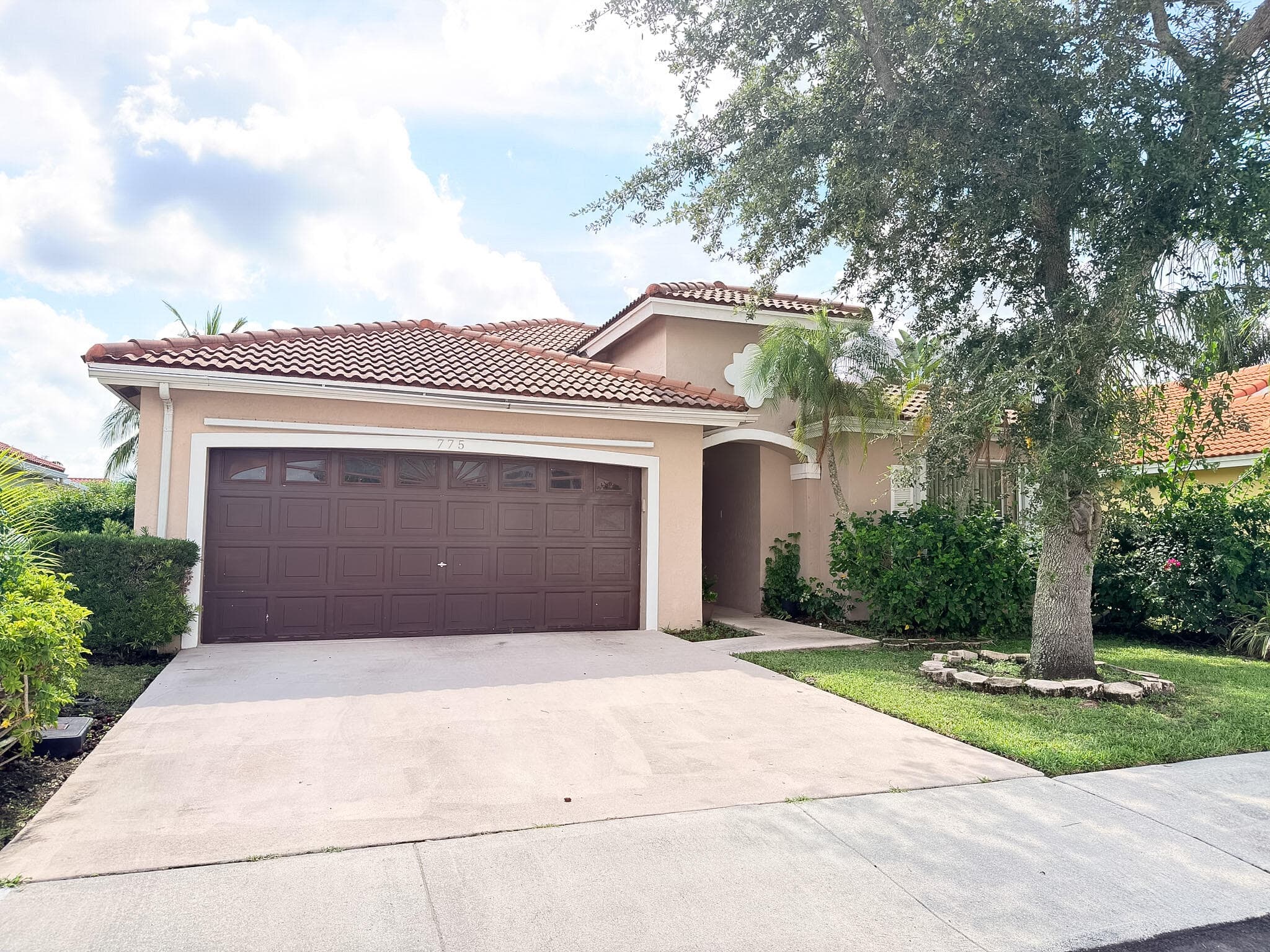 775 NW 165th Avenue, Pembroke Pines, FL 33028