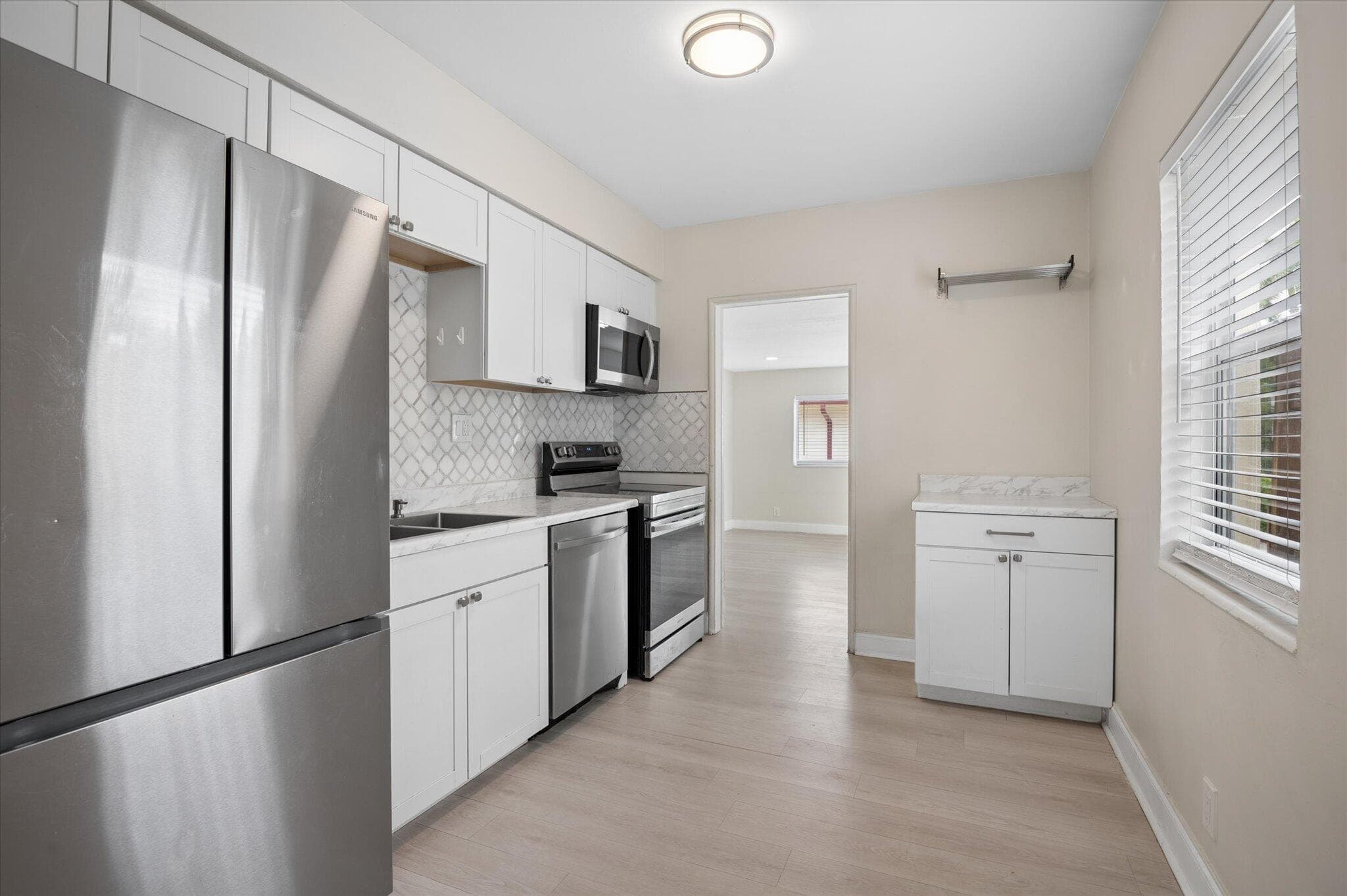 1645 NE 16th Avenue, Fort Lauderdale, FL 33305 6