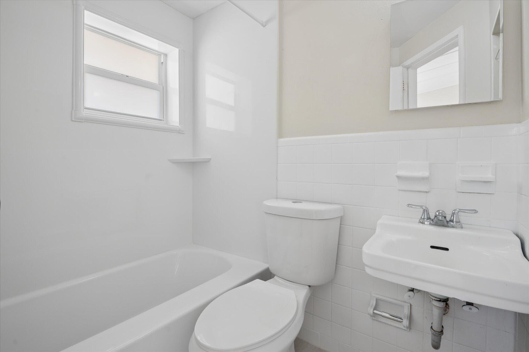 1645 NE 16th Avenue, Fort Lauderdale, FL 33305 10