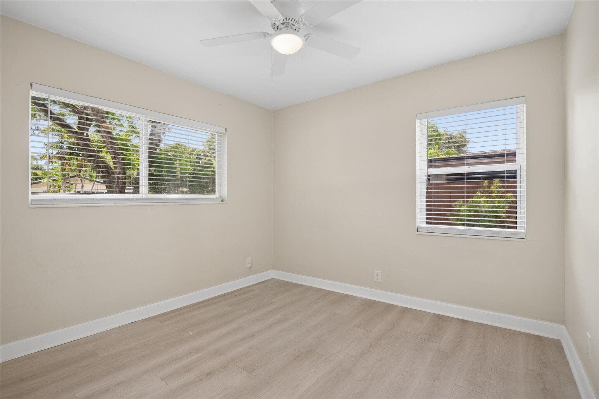 1645 NE 16th Avenue, Fort Lauderdale, FL 33305 11