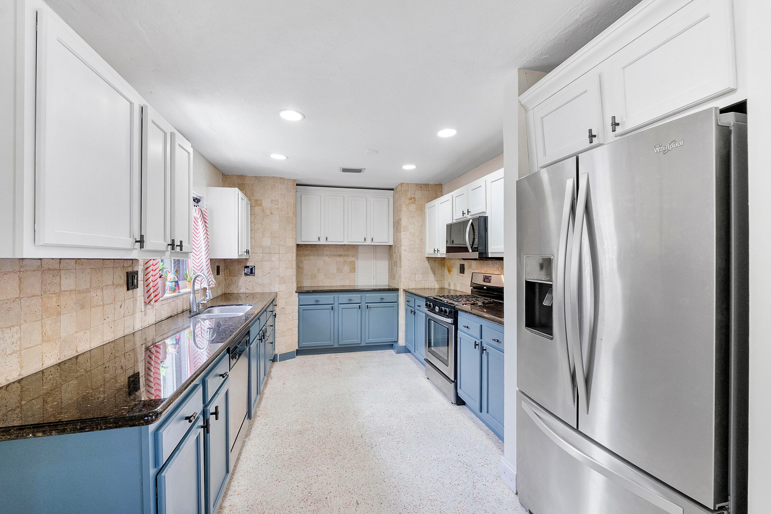 2933 NE 1st Avenue, Wilton Manors, FL 33334 3