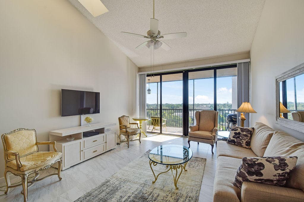 11370 Twelve Oaks Way 614, North Palm Beach, FL 33408 2