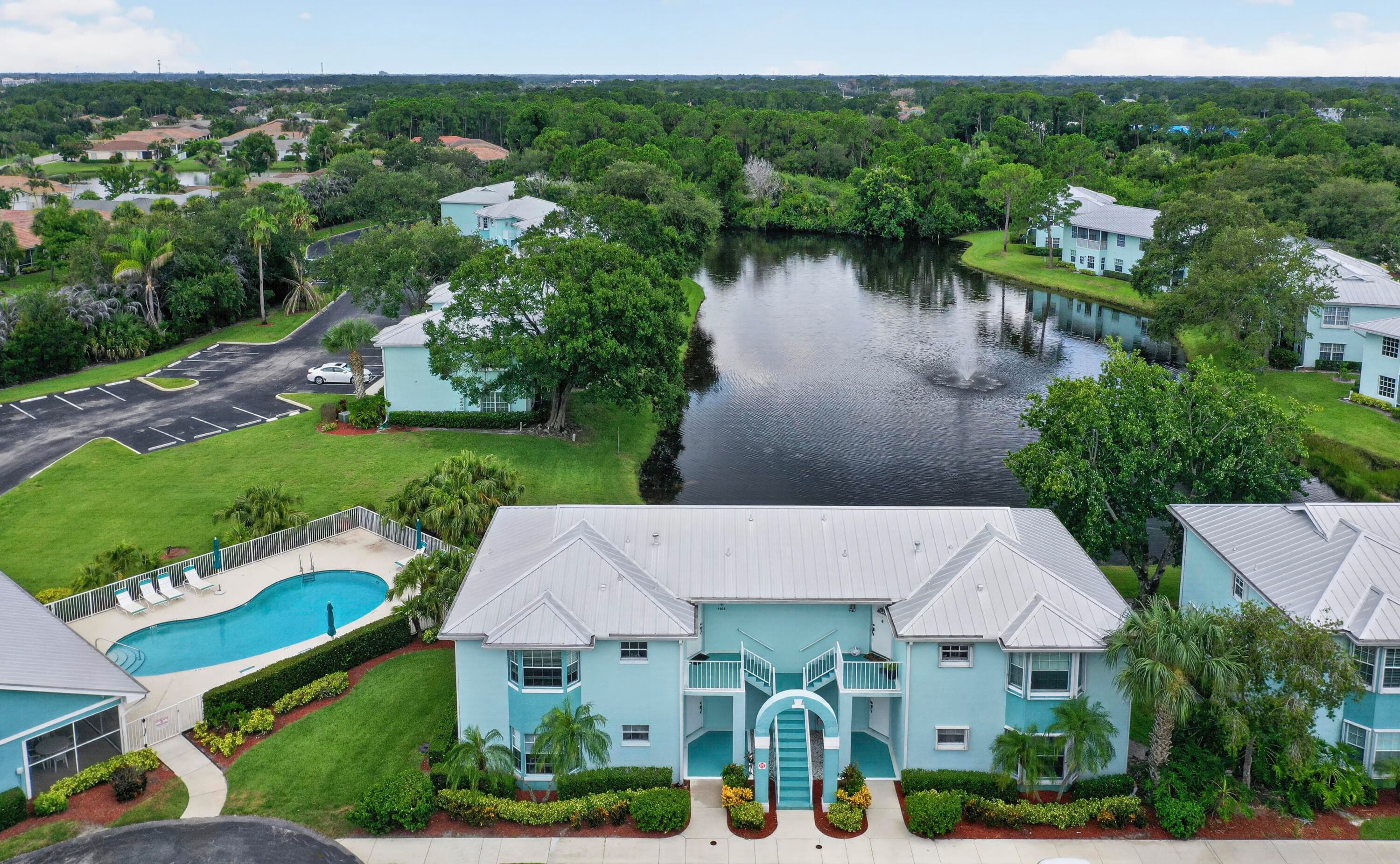 1103 SW Swan Lake Circle 102, FL 34986 17