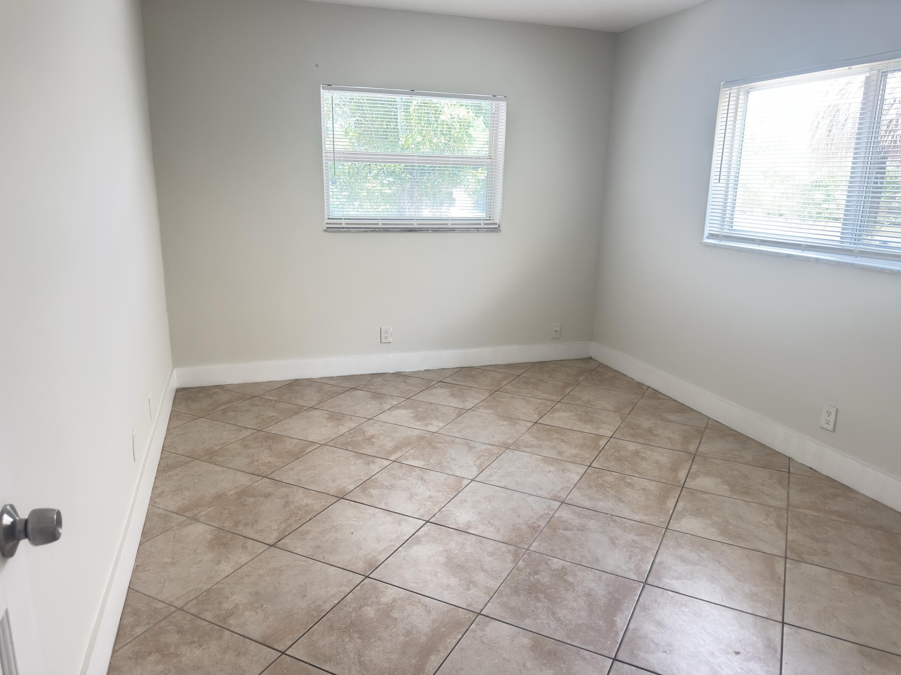 853 SE 4th Court, Deerfield Beach, FL 33441 7