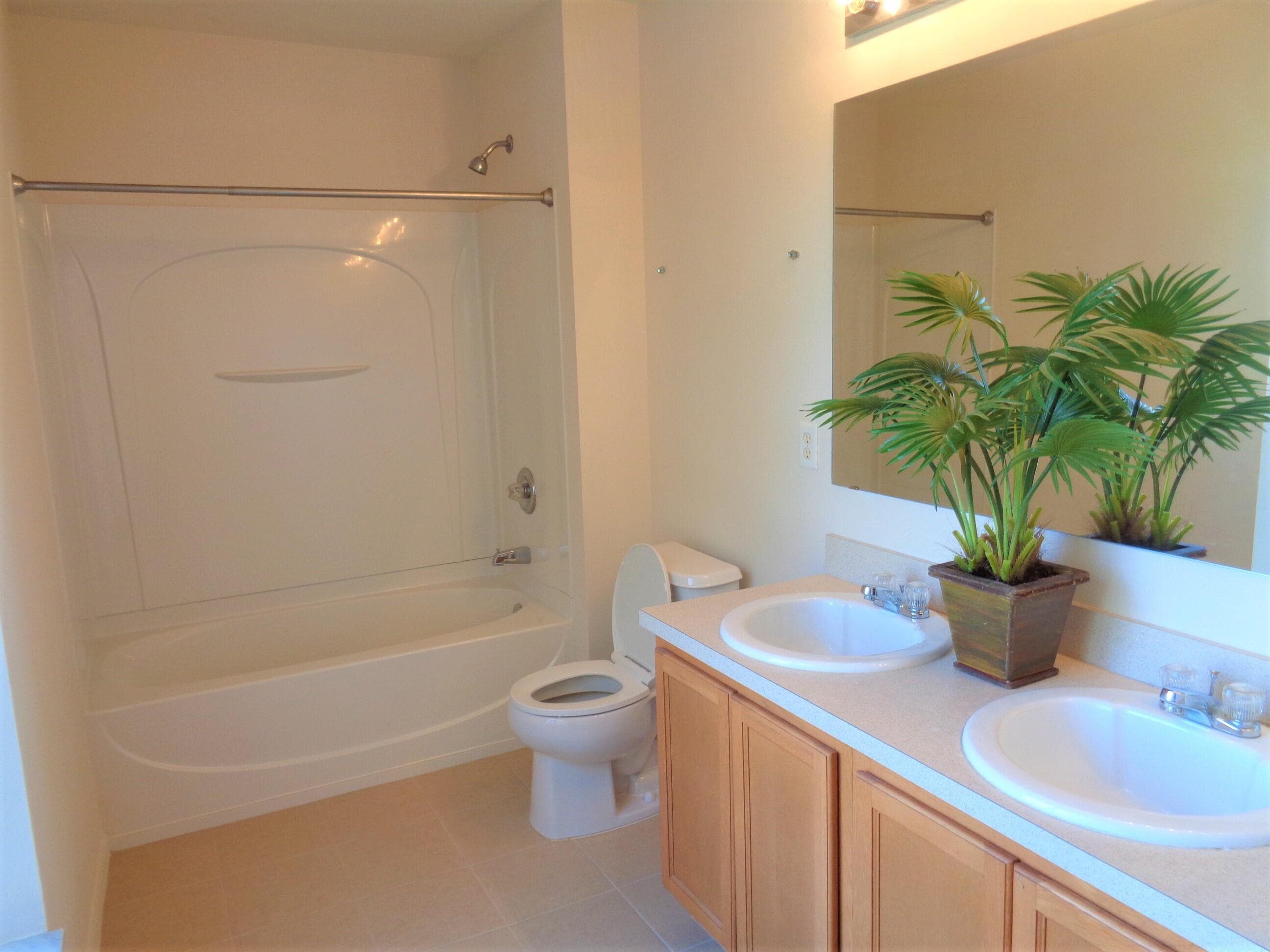 1636 POINTE WEST Way, Vero Beach, FL 32966 28
