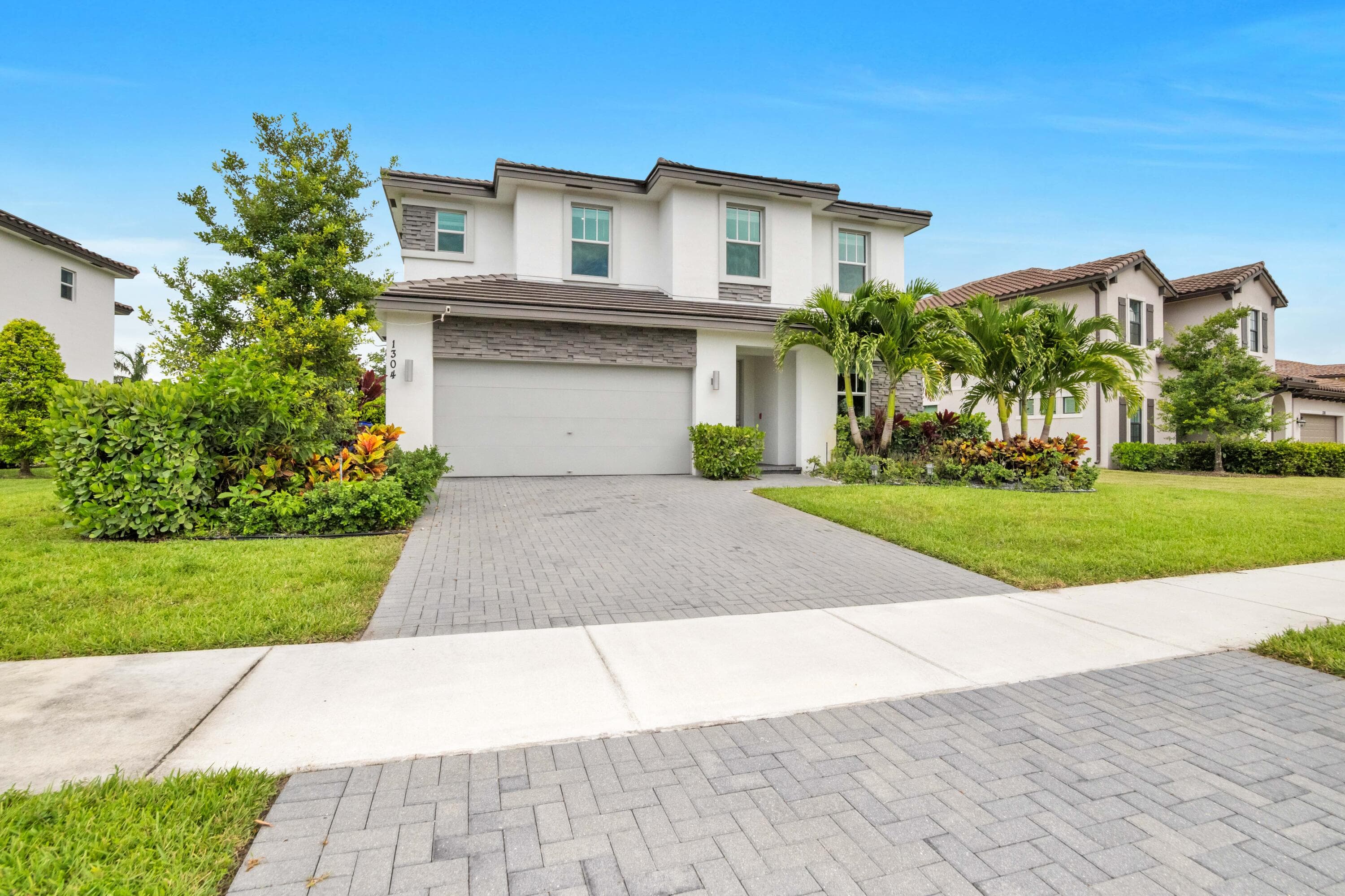 1304 Whitcombe Drive, Royal Palm Beach, FL 33411 5