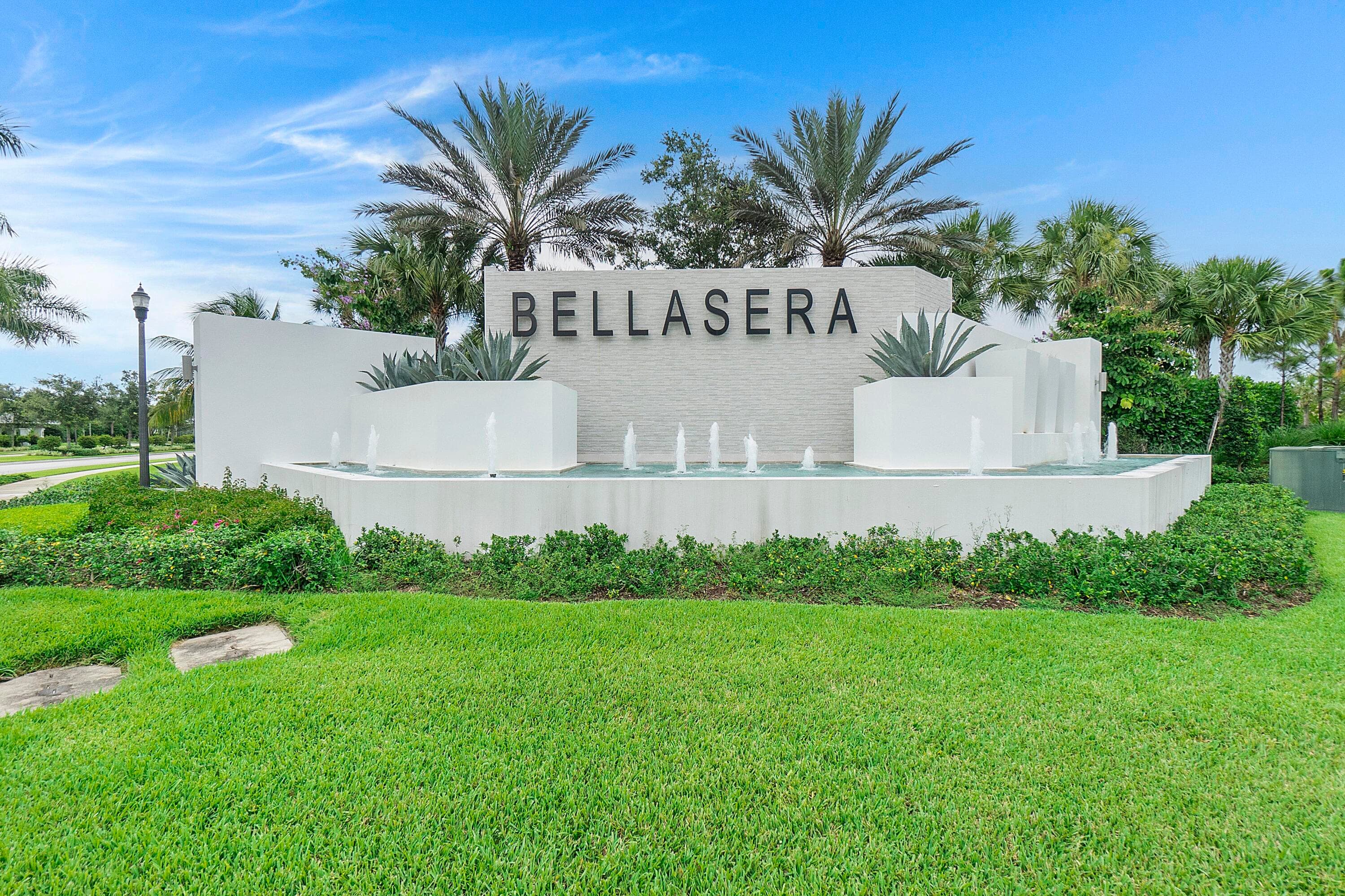 1304 Whitcombe Drive, Royal Palm Beach, FL 33411 32