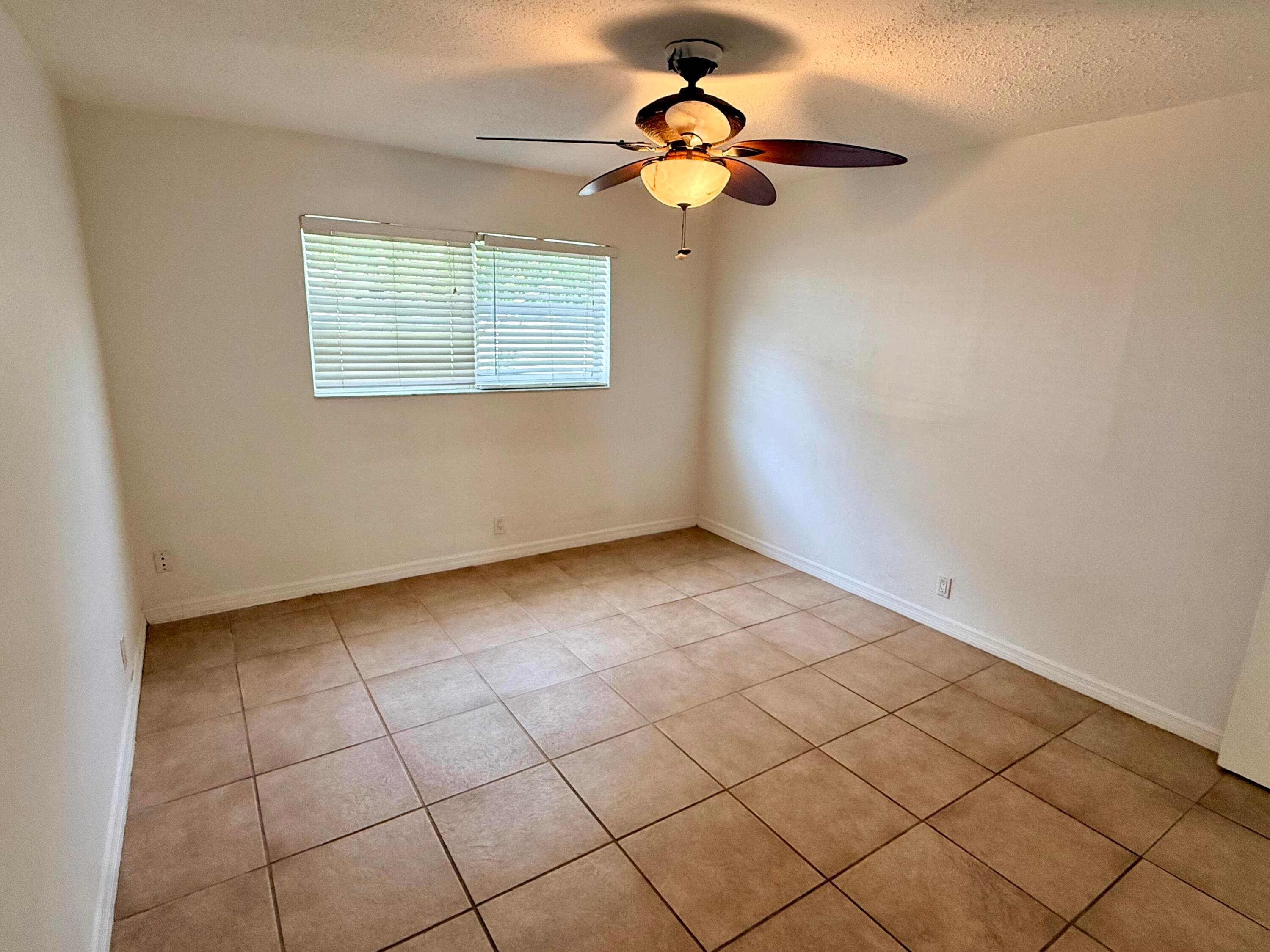 180 SW 32ND Terrace, Deerfield Beach, FL 33442 8