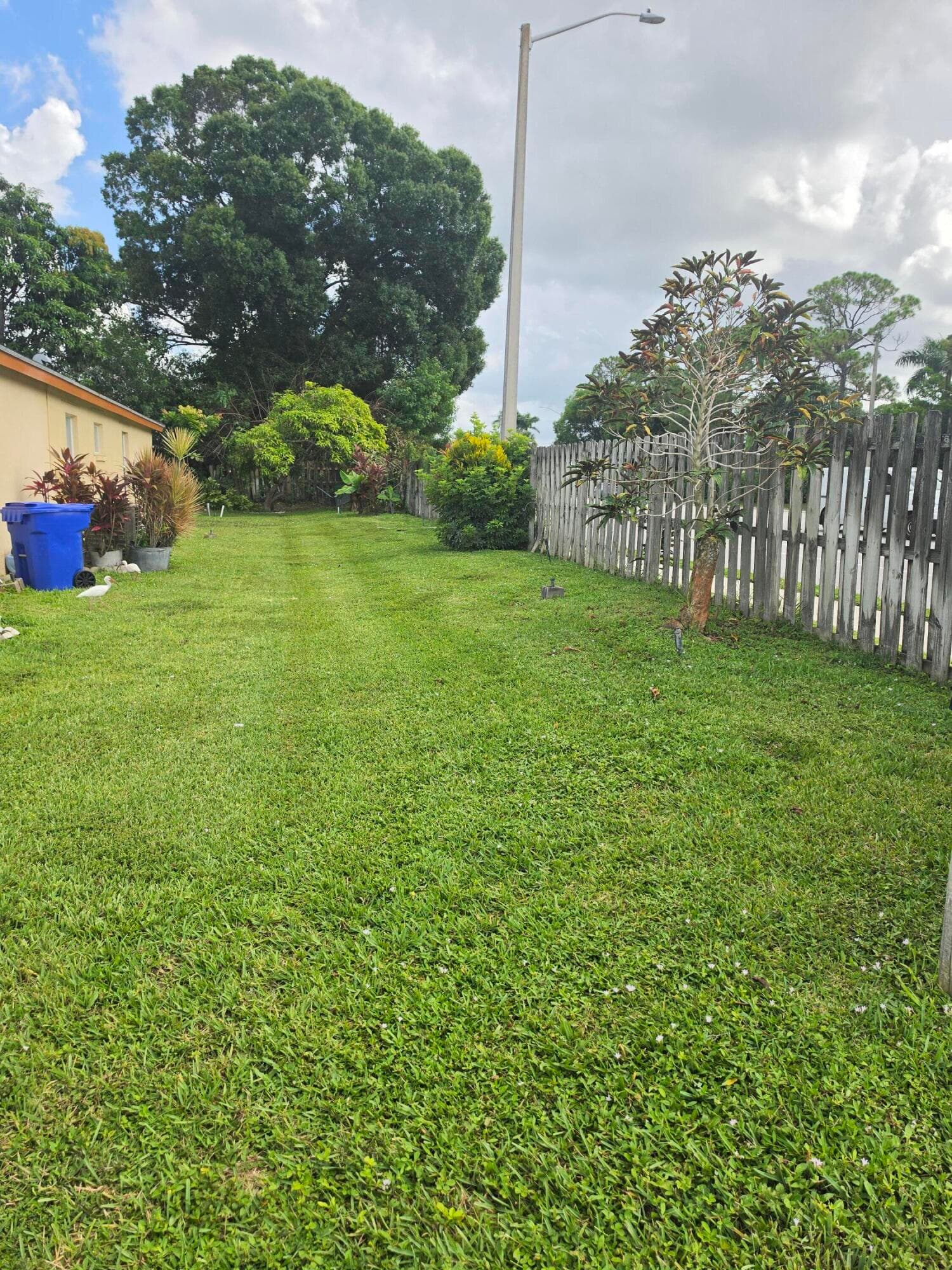 100 KINGS Way, Royal Palm Beach, FL 33411 10