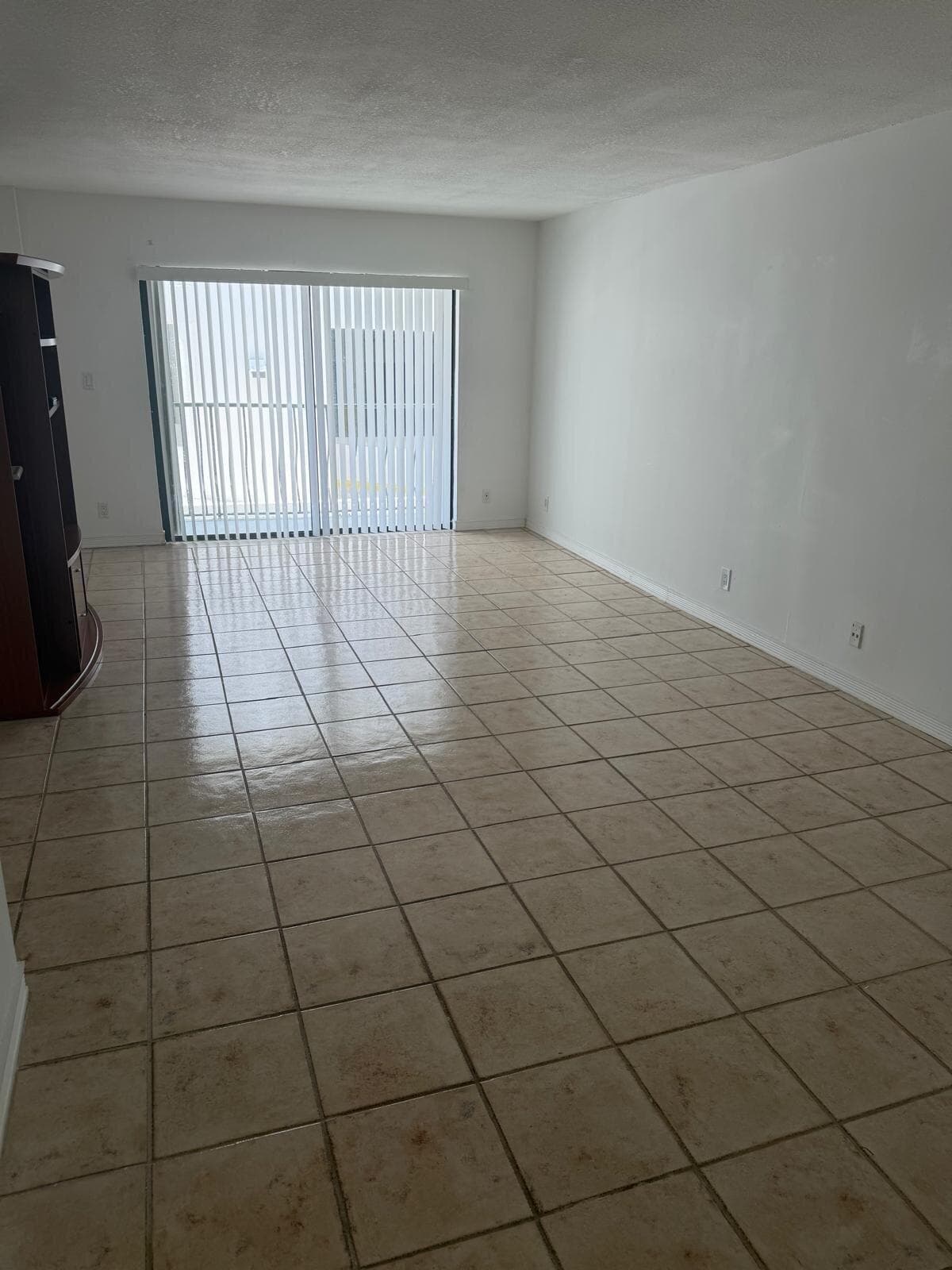 5415 COLLINS Avenue 202A, Miami Beach, FL 33140 19