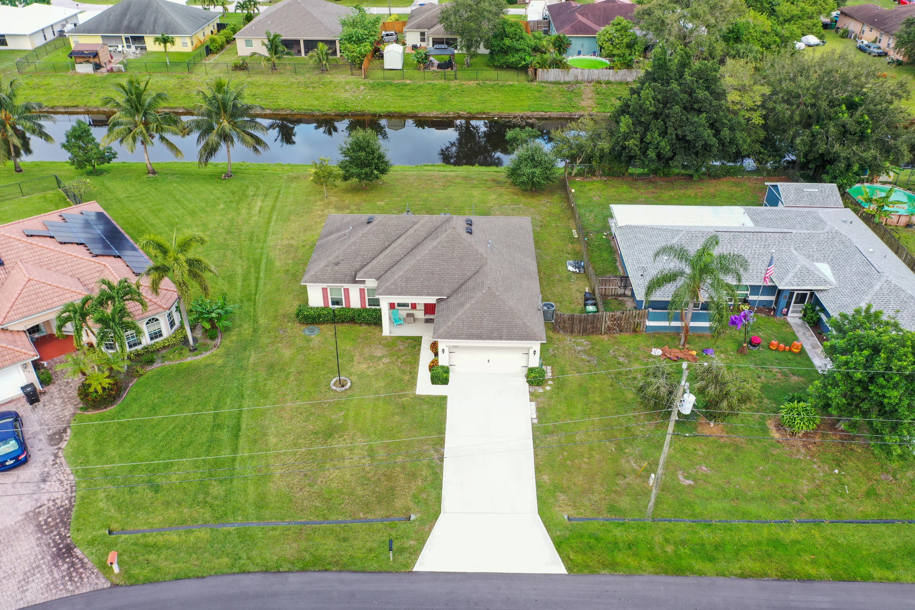 2109 SW CHESTNUT Lane, Port St. Lucie, FL 34953 32